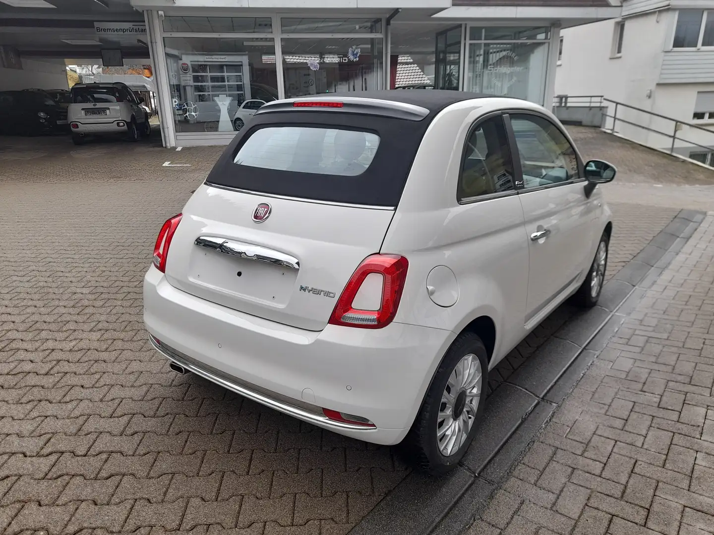 Fiat 500C Dolcevita 1.0 GSE Hybrid (70 PS) Weiß - 2