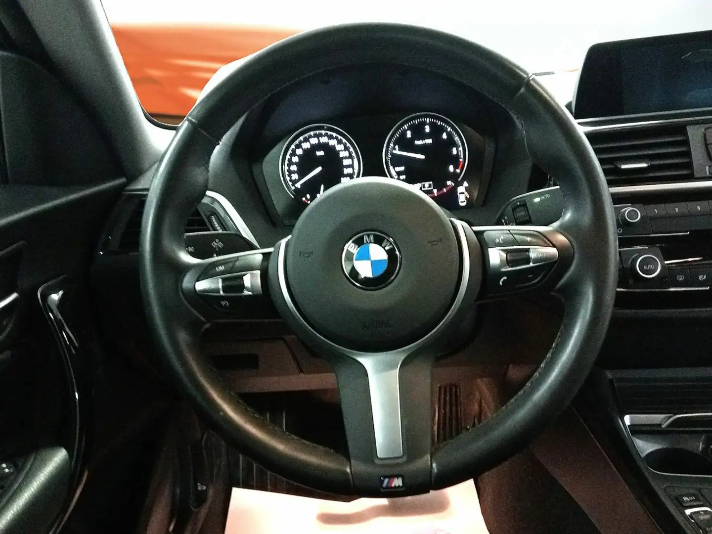 BMW 218 218dA Blanc - 2
