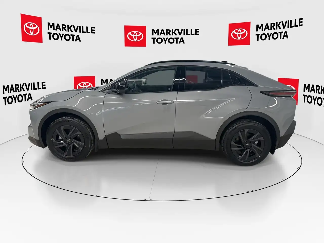 Toyota C-HR photo Toyota C-HR