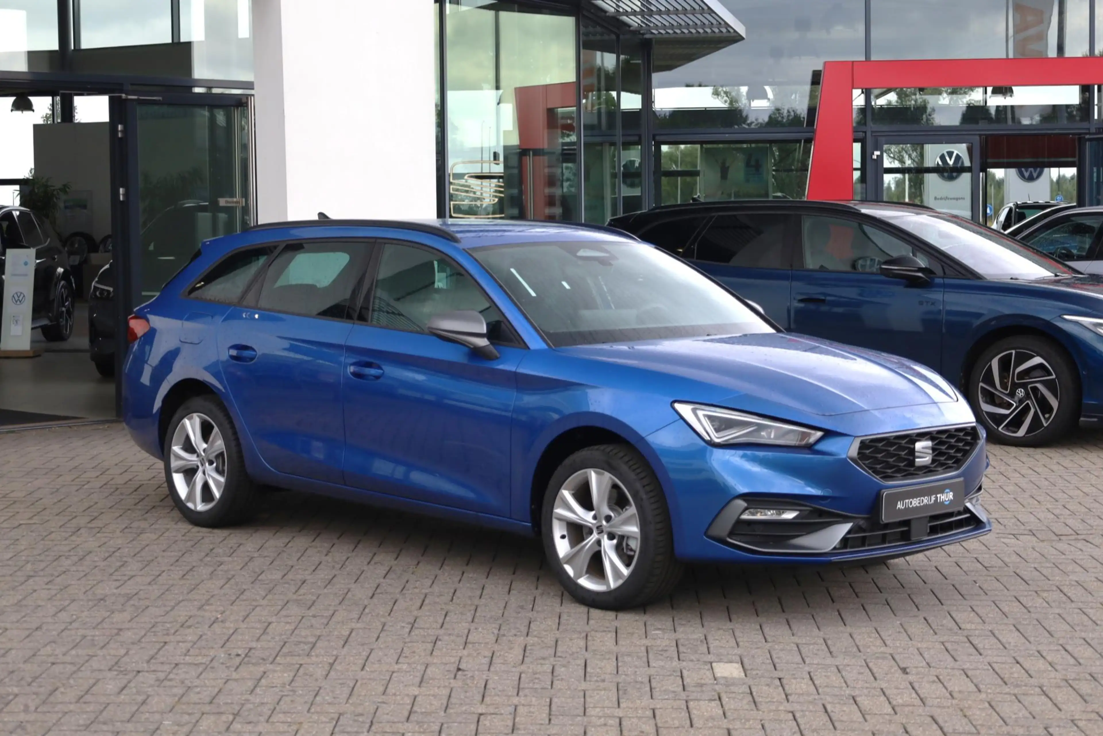 SEAT Leon e-Hybrid Sportstourer 1.5 TSI FR Business 204PK / 150kW DSG — photo 8