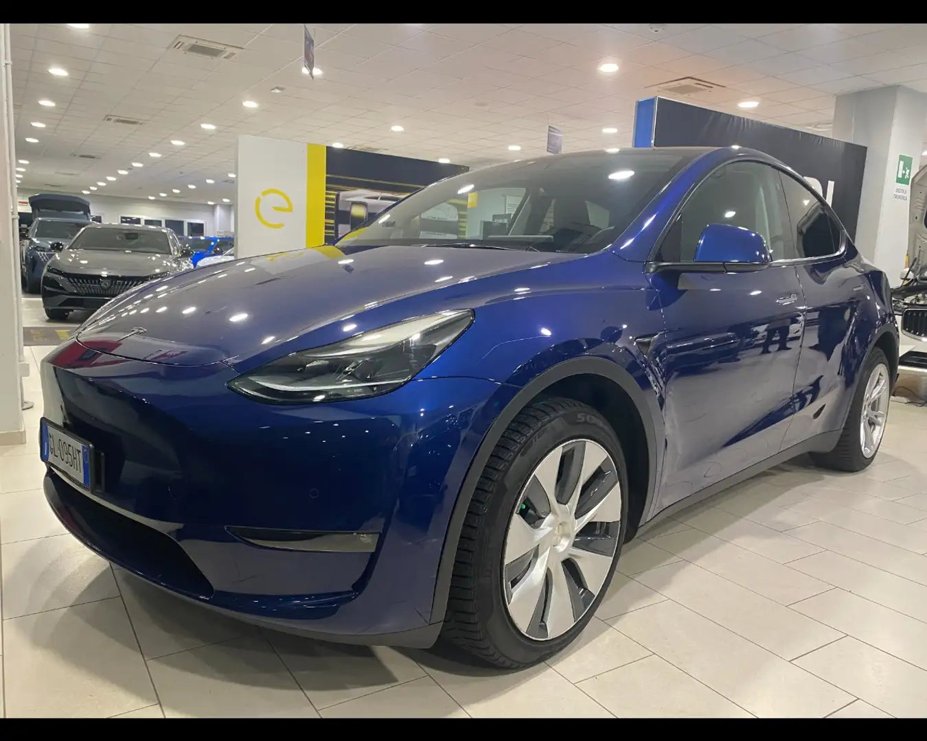 Tesla Model Y Long Range Dual Motor Bleu - 1