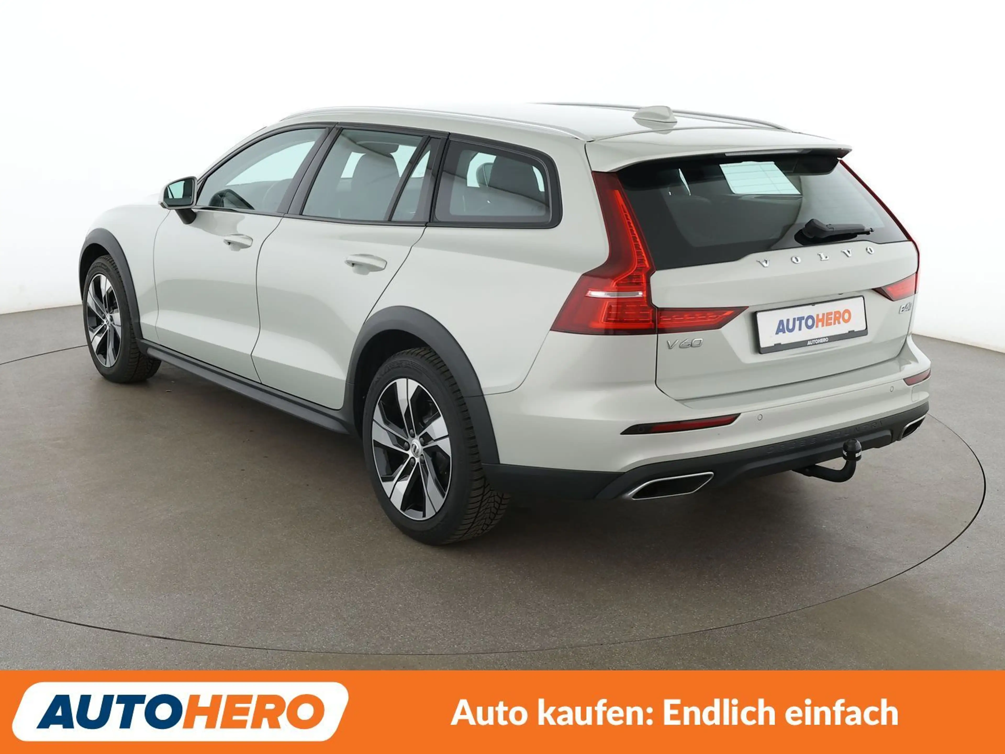 Volvo V60 Cross Country 2.0 B4 Mild-Hybrid Pro AWD Aut.*CAM*NAVI*TEMPO* — photo 3