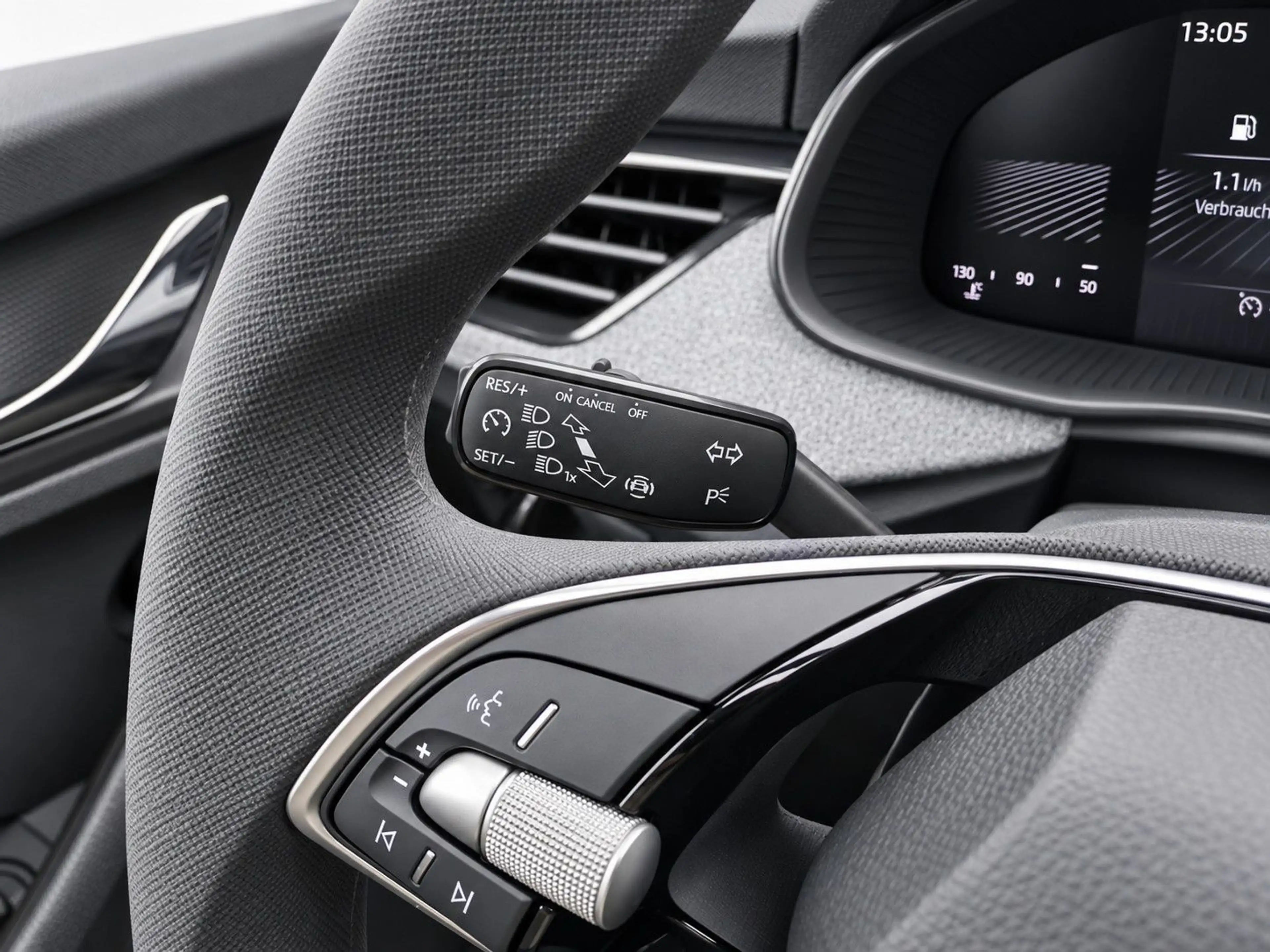 Skoda Scala 1.0TSI AHK Climatronik LED Navi-App — photo 9