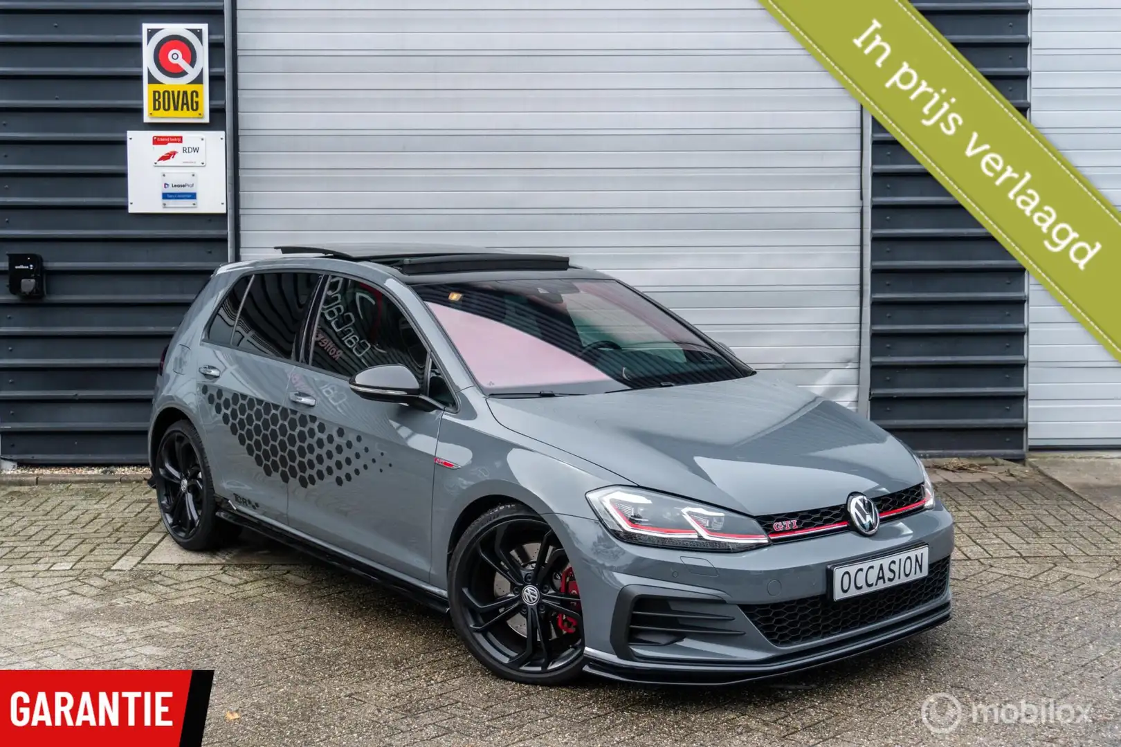 Volkswagen Golf GTI 2.0 TSI TCR|Keyless|Pano|Digitaal Cockpit|Dyn Audi Grijs - 2