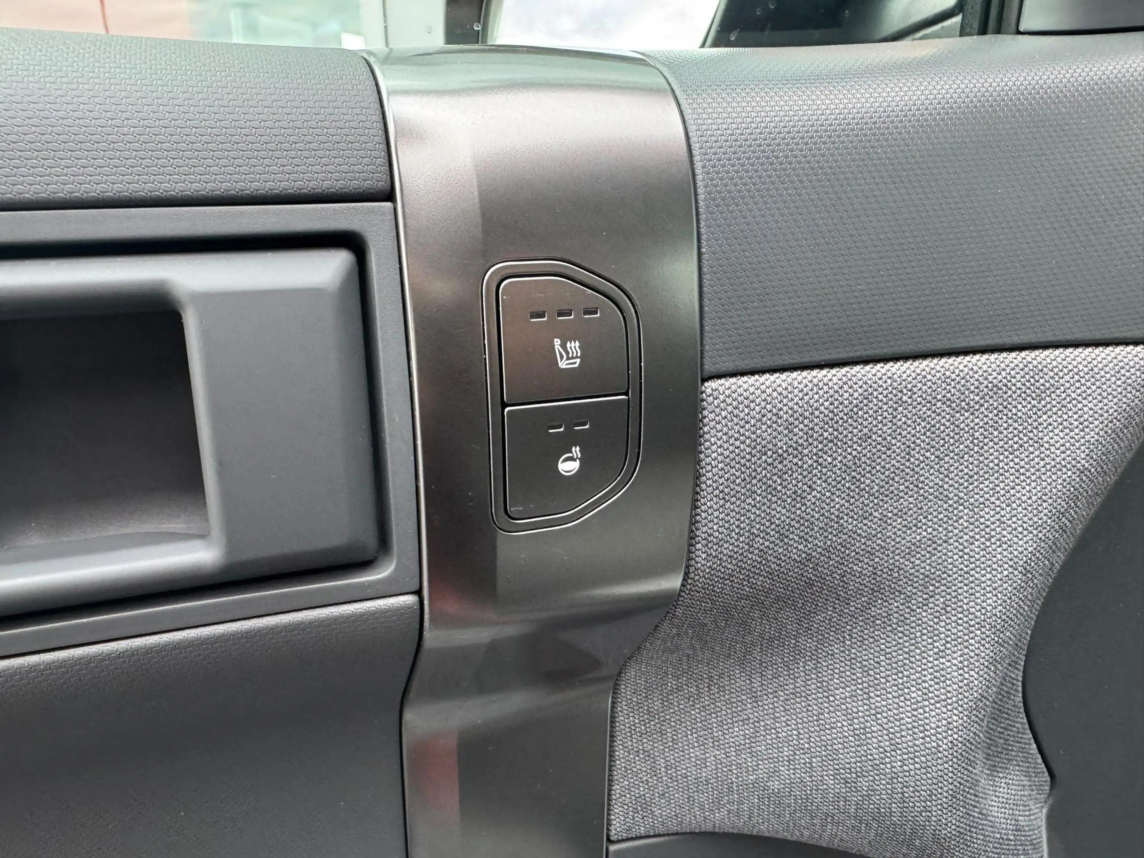 Kia EV3 Plus 81.4 kWh | Dodehoekdetectie | Stoel/stuurverw — photo 15