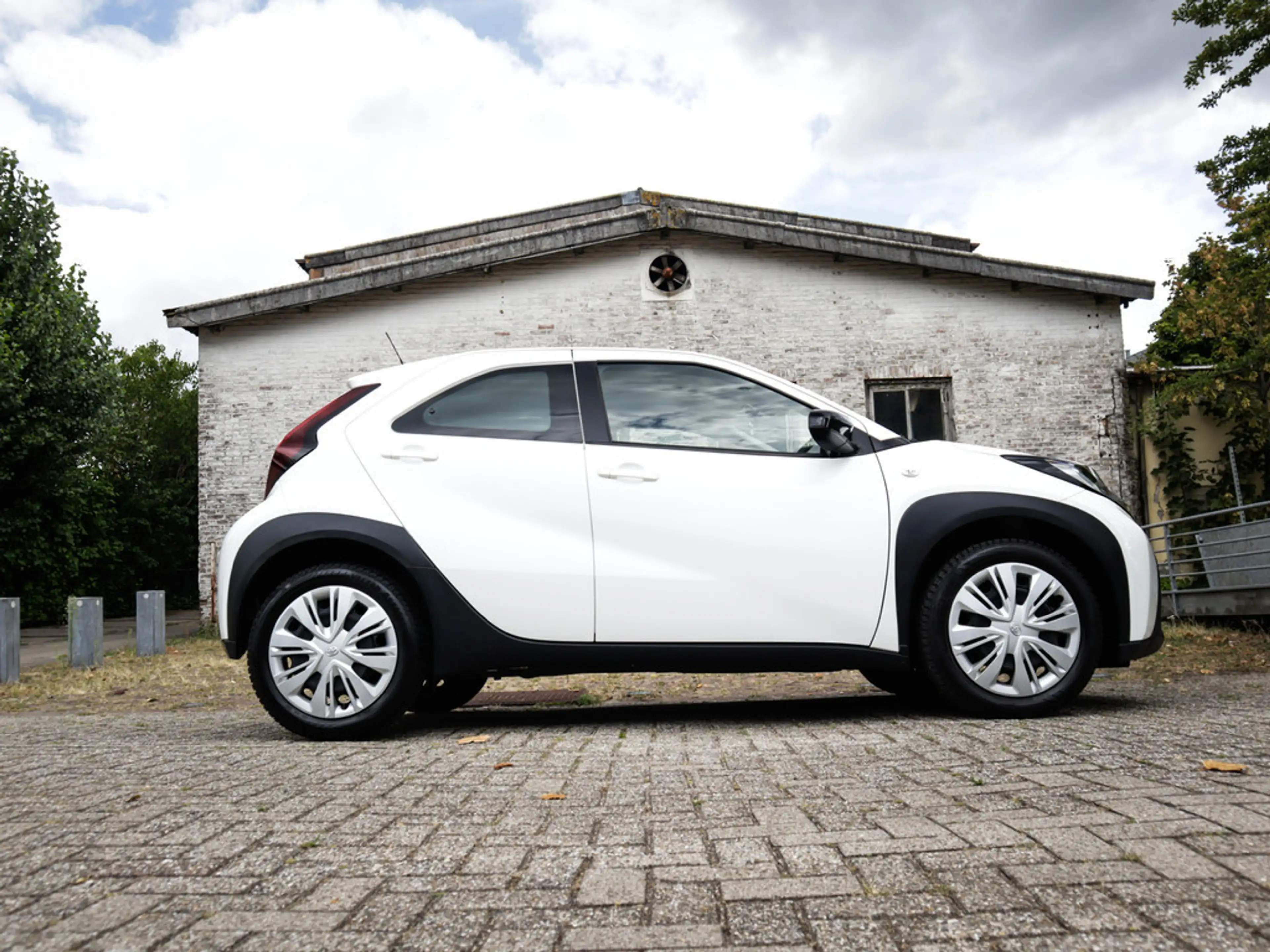 Toyota Aygo X 1.0 VVT-i MT Play 1e-Eig. & Keurig-Onderh. BOVAG-G — photo 4