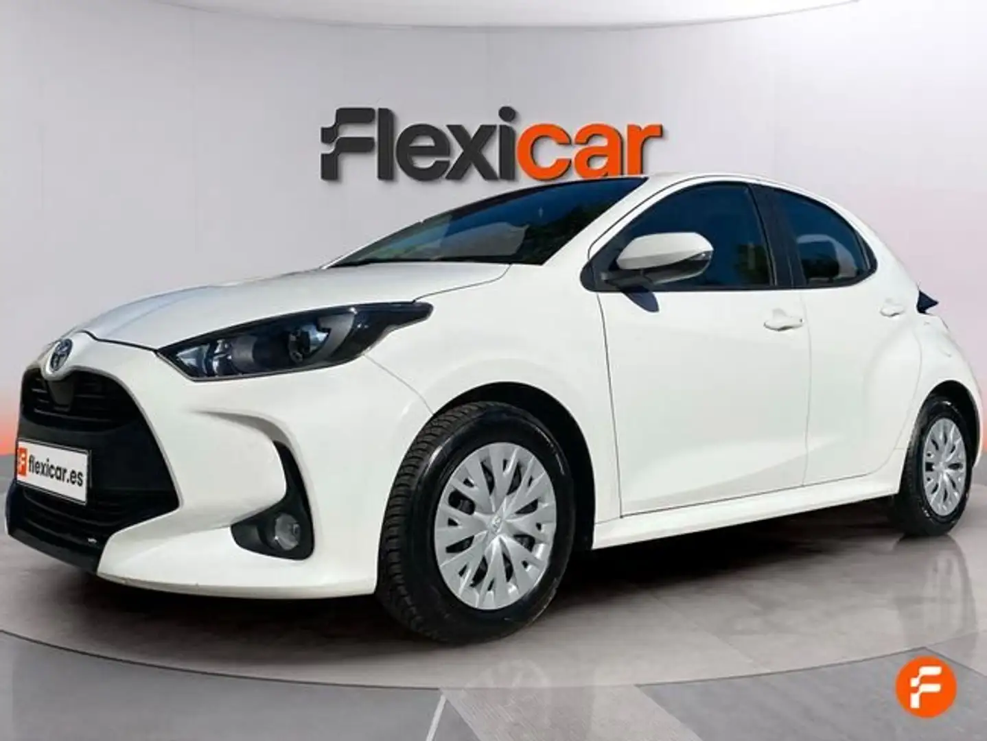 Toyota Yaris 1.0 Active Blanco - 2