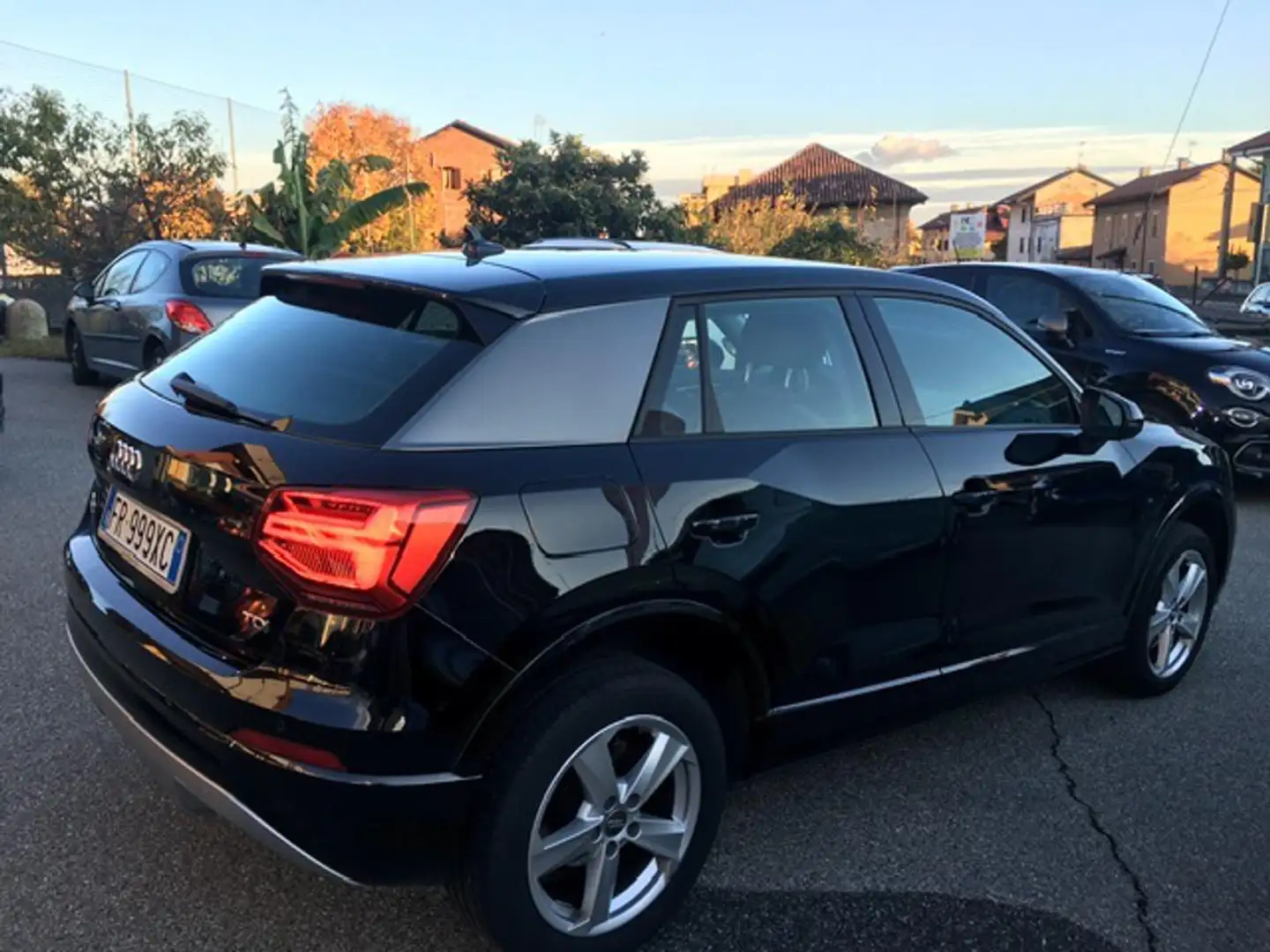 Audi Q2 1.6 TDI 116cv S tronic Sport Nero - 2