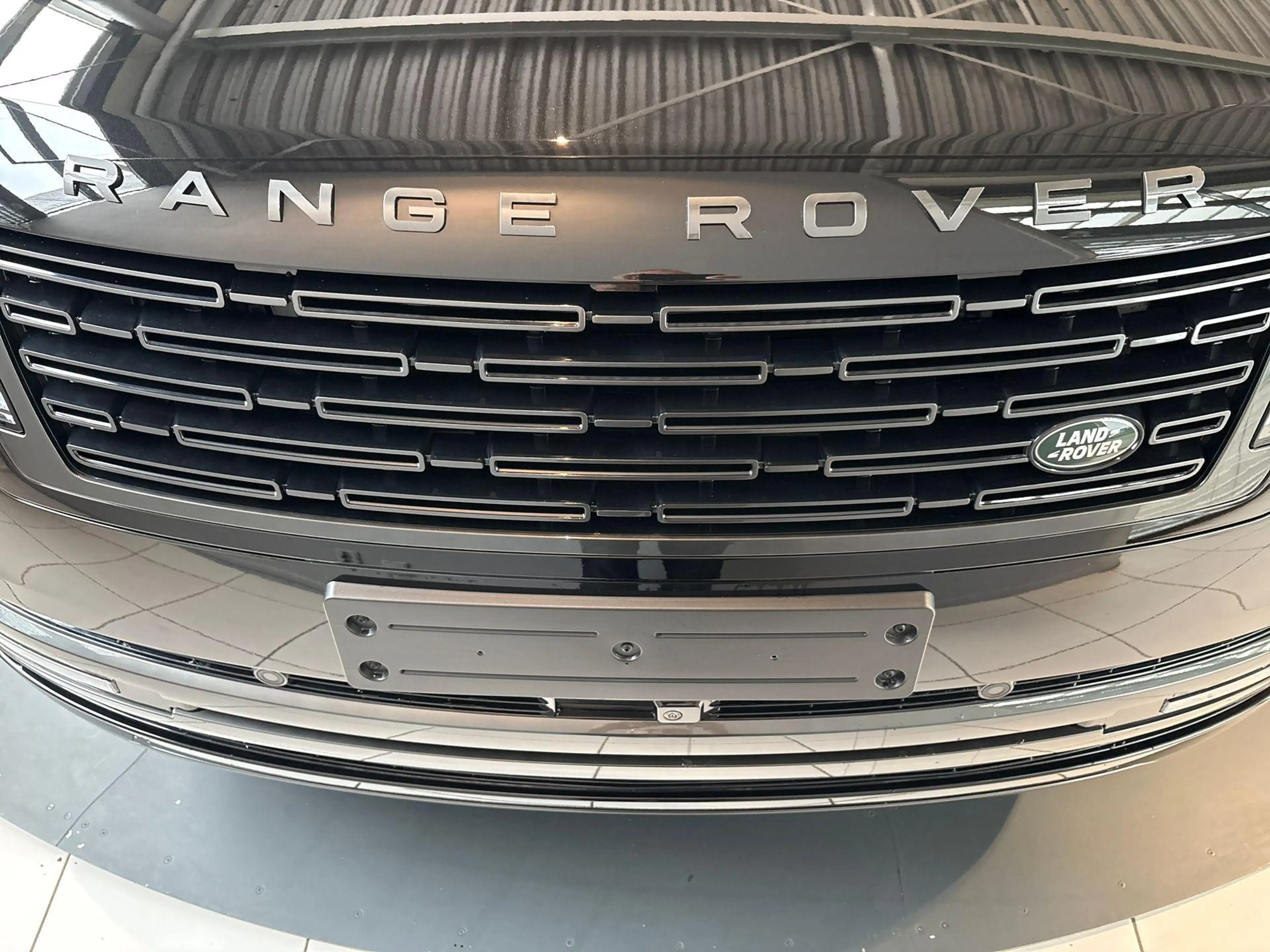Land Rover Range Rover P460e HSE | Towing Pack | Comfort Pack — photo 23