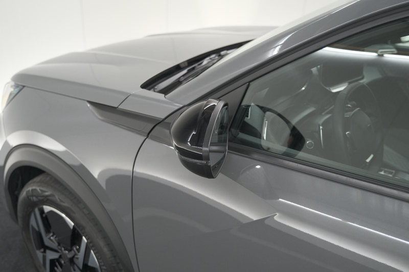 Peugeot 2008 PureTech 130 EAT8 Allure | 360 Camera | Adaptieve — photo 13