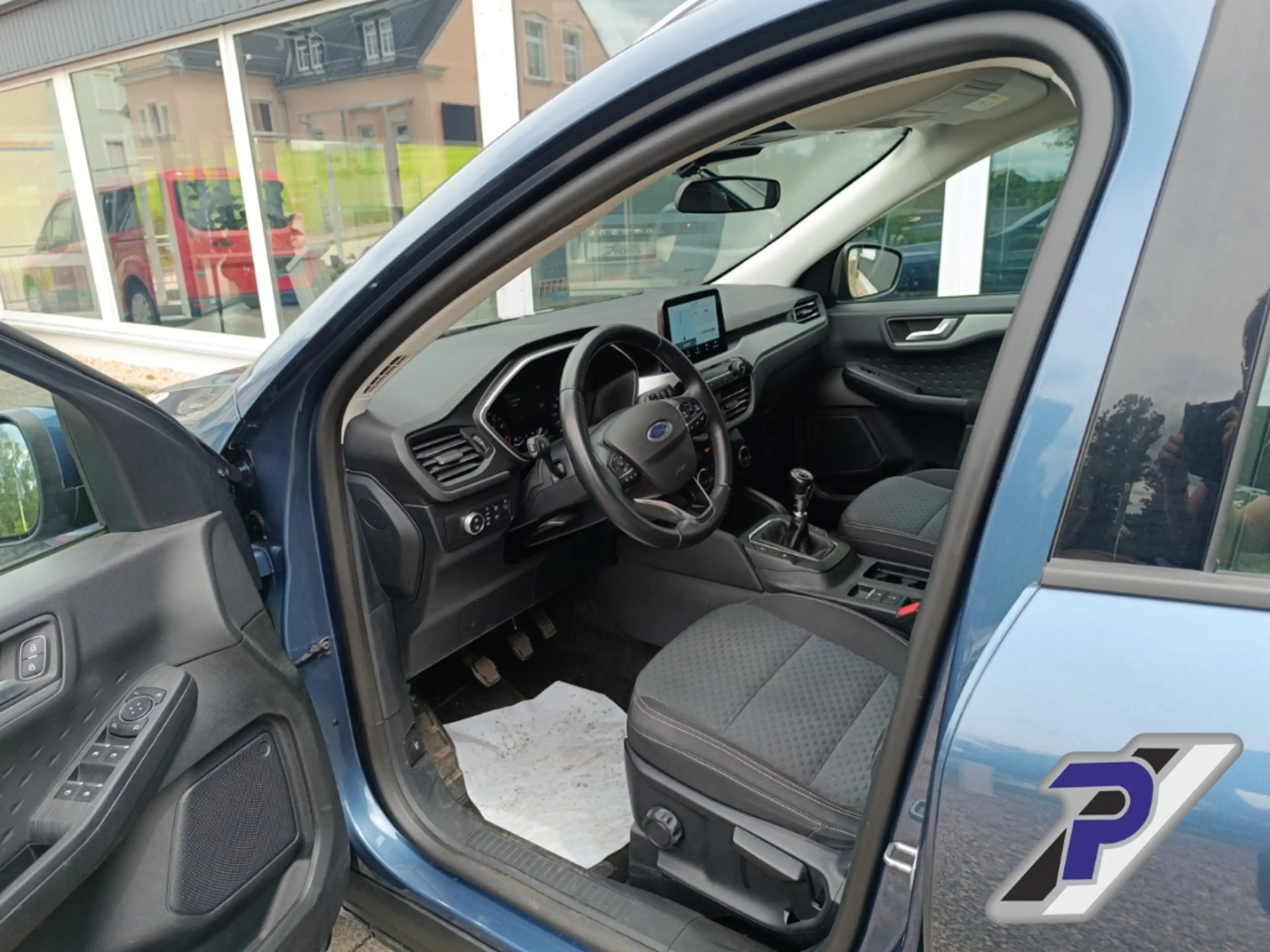 Ford Kuga Cool & Connect Klimaautomatik-2-Zonen Sitzheizung — photo 11