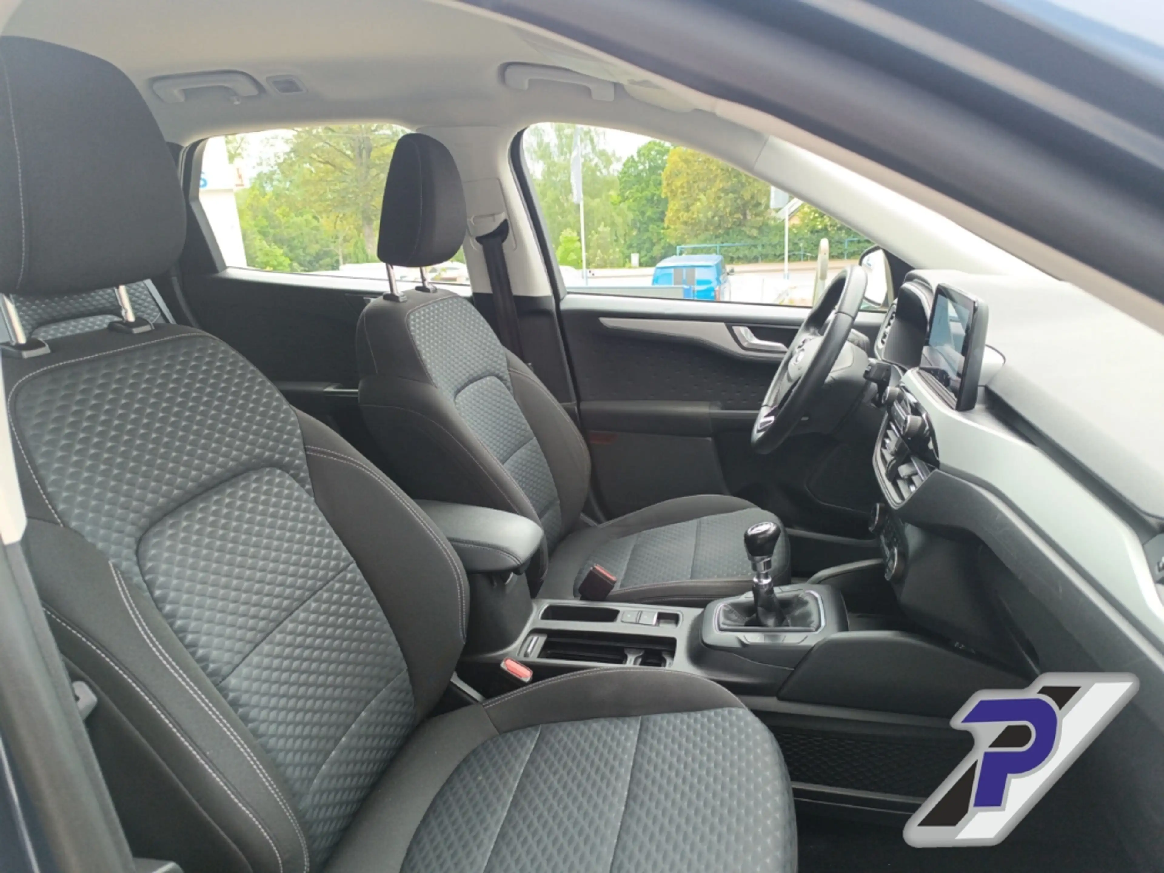 Ford Kuga Cool & Connect Klimaautomatik-2-Zonen Sitzheizung — photo 13