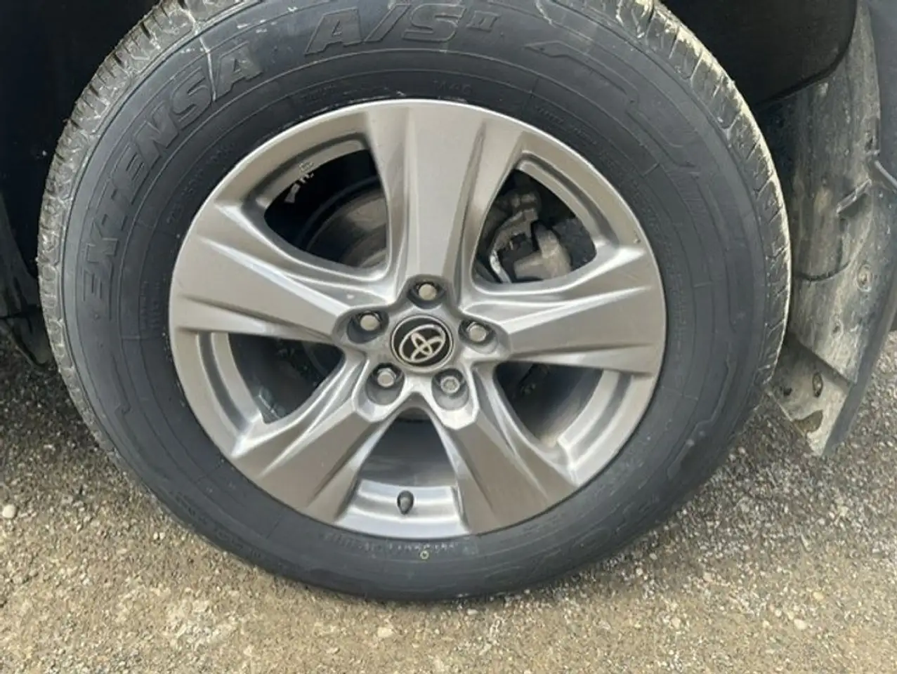 Toyota RAV 4 снимка Toyota RAV 4