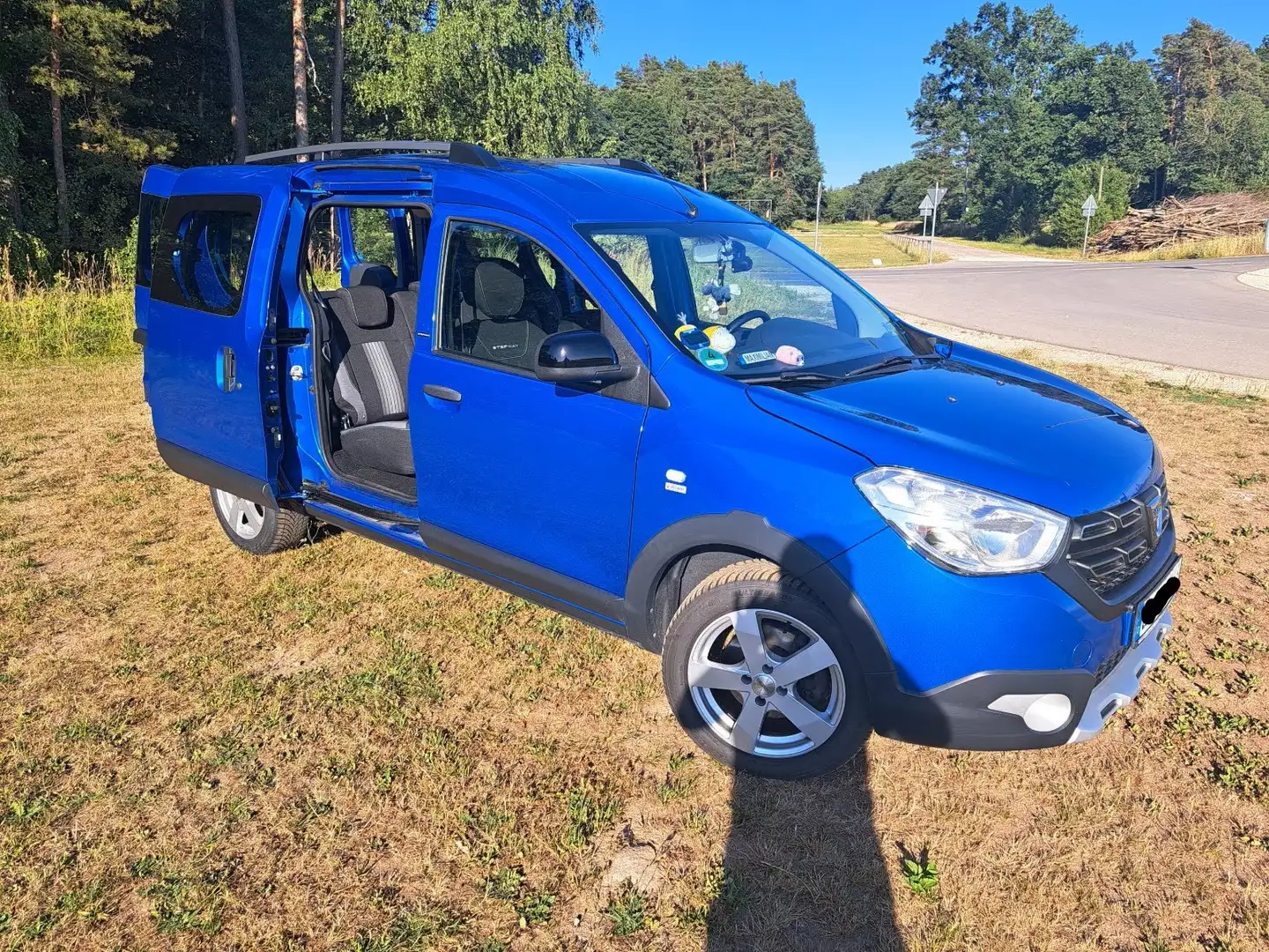 Dacia Dokker Dokker TCe 115 Stepway Celebration Blau - 2