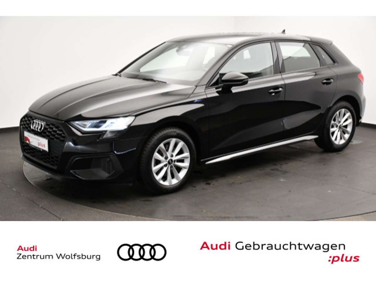 Audi A3 2022 — 35TFSI S tronic STANDHEIZUNG/SHZ/LE