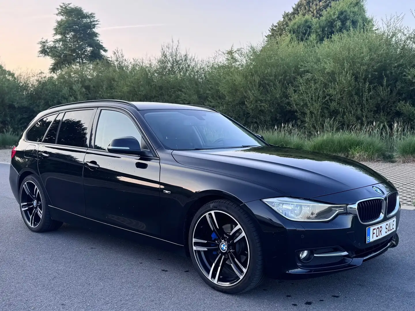 BMW 318 318d GT Aut. Sport Line Noir - 1