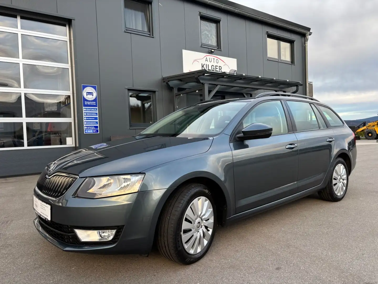 Skoda Octavia 2.0 TDI 4x4 / AHK, DAB, PDC Gris - 1