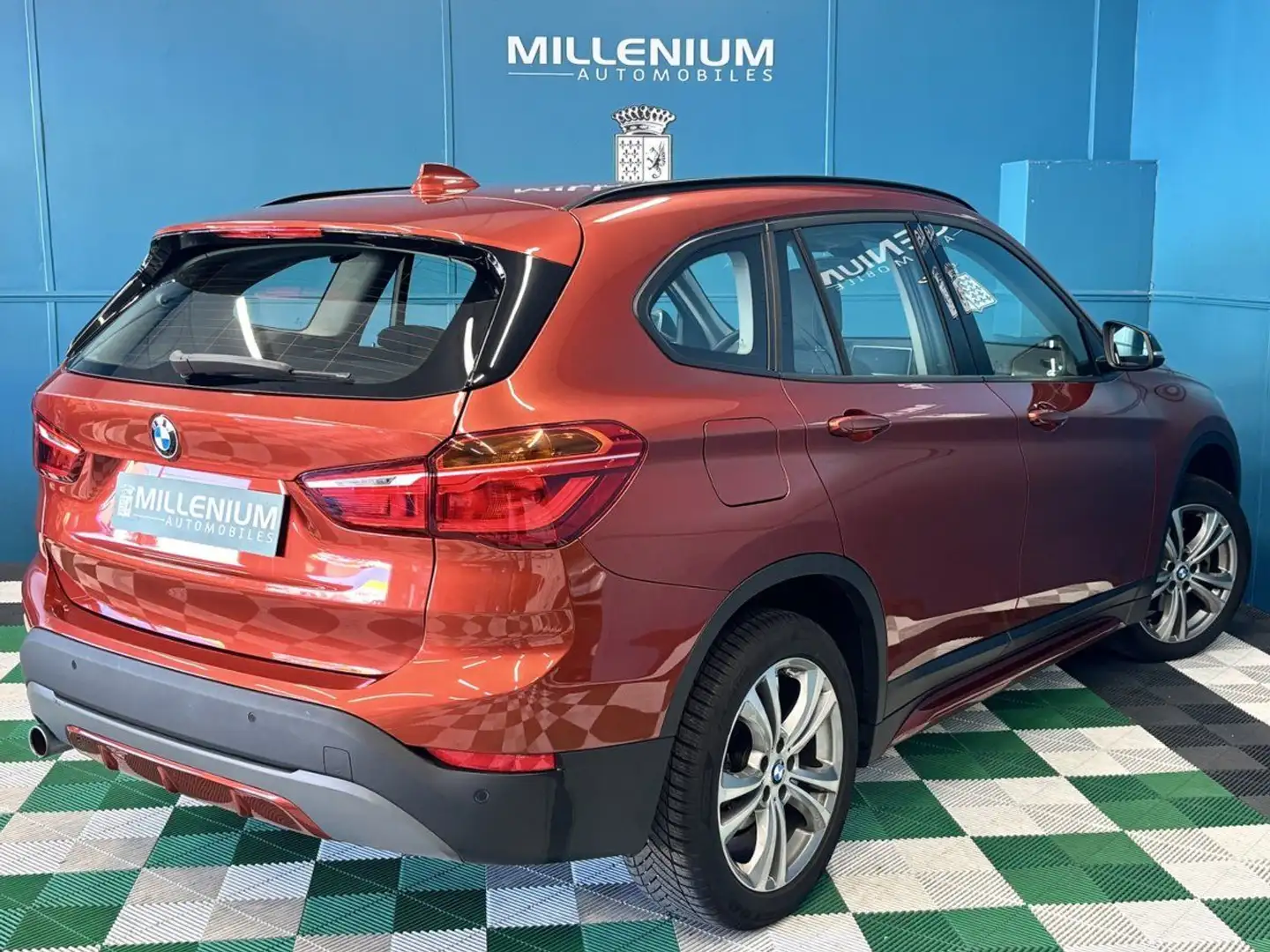 BMW X1 (F48) SDRIVE18D 150CH SPORT Or - 2