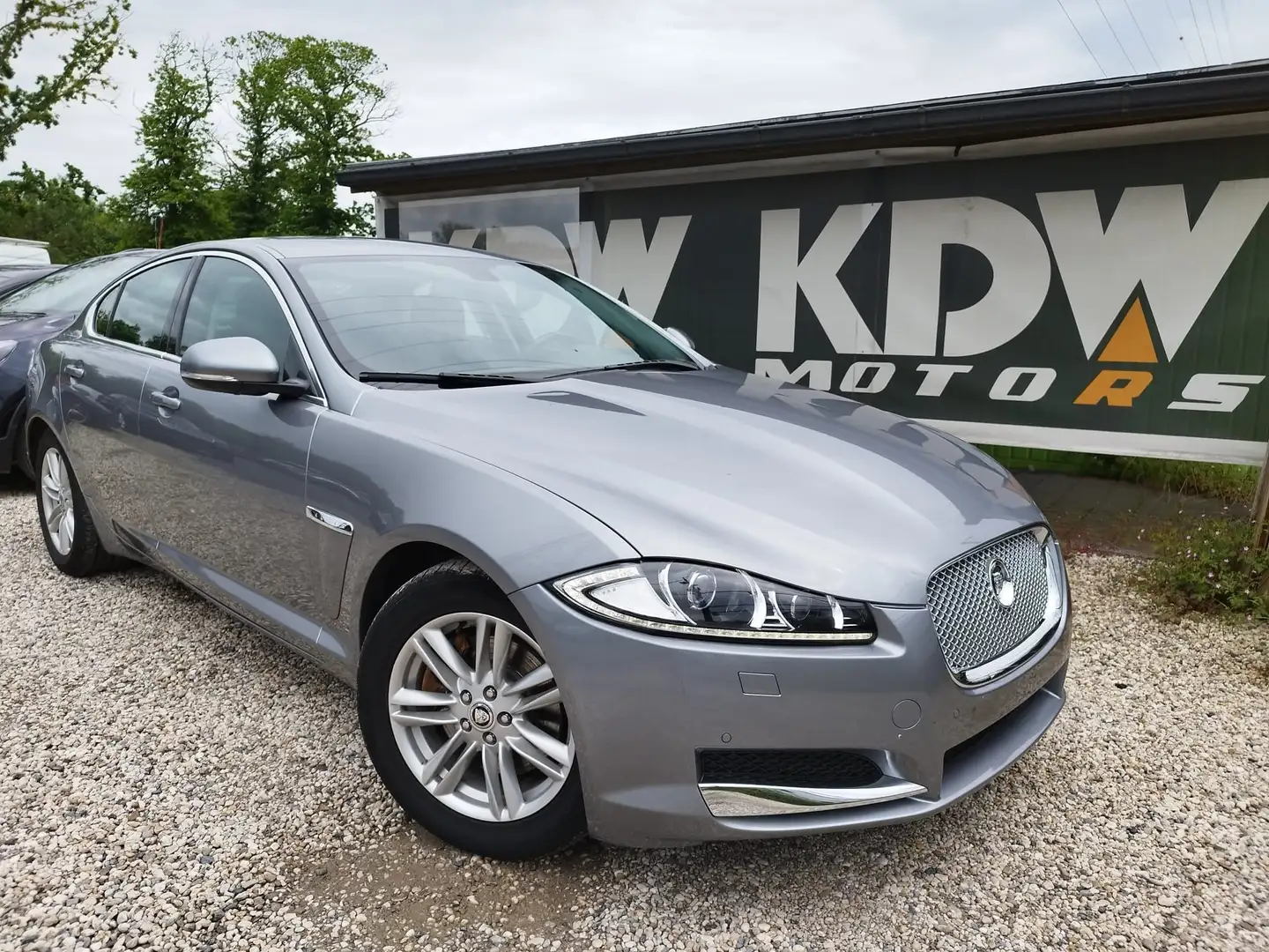 Jaguar XF 2.2 D Grijs - 1