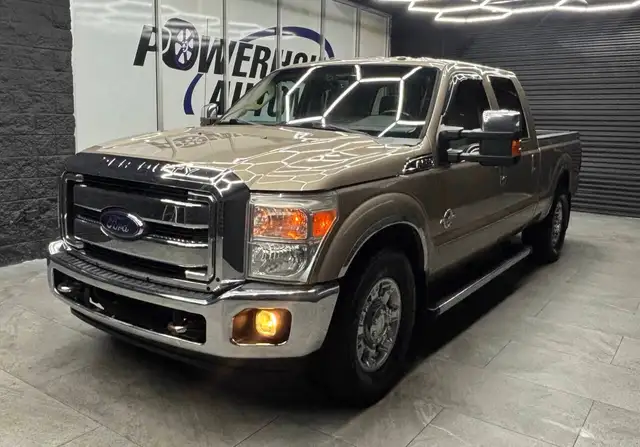 Ford F-250 F-250 Super Duty Lariat 4x2 4dr Crew Cab 6.8 ft. SB Pickup