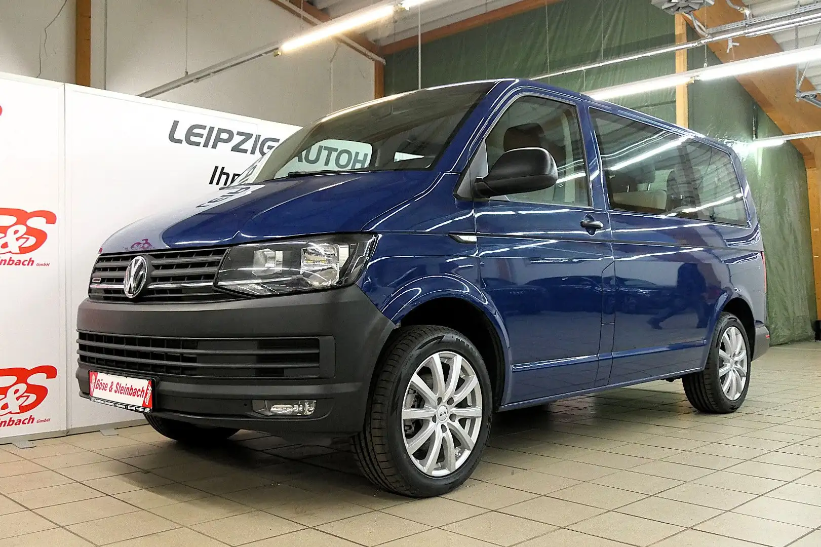 Volkswagen T6 Kombi 4Motion*STANDHZ*AHK*PDC*KLIMA*TEL* Bleu - 1