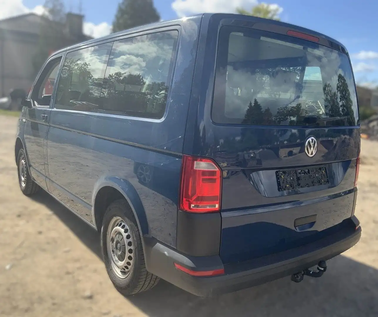 Volkswagen T6 Kombi 4Motion*STANDHZ*AHK*PDC*KLIMA*TEL* Blau - 2