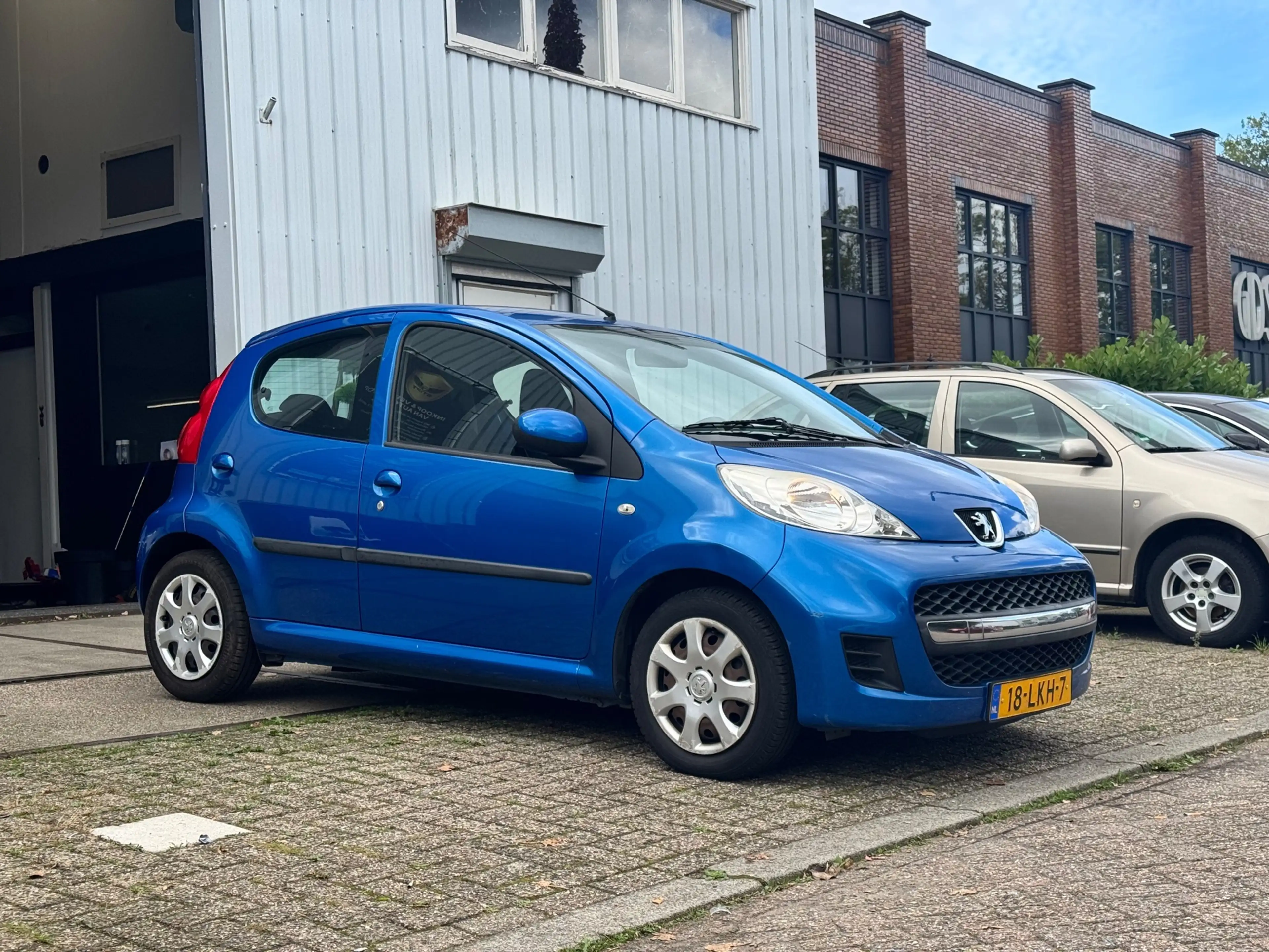 Peugeot 107 1.0 | AUTOMAAT | AIRCO | ELEKTRISCHE RAMEN | LAGE — photo 5