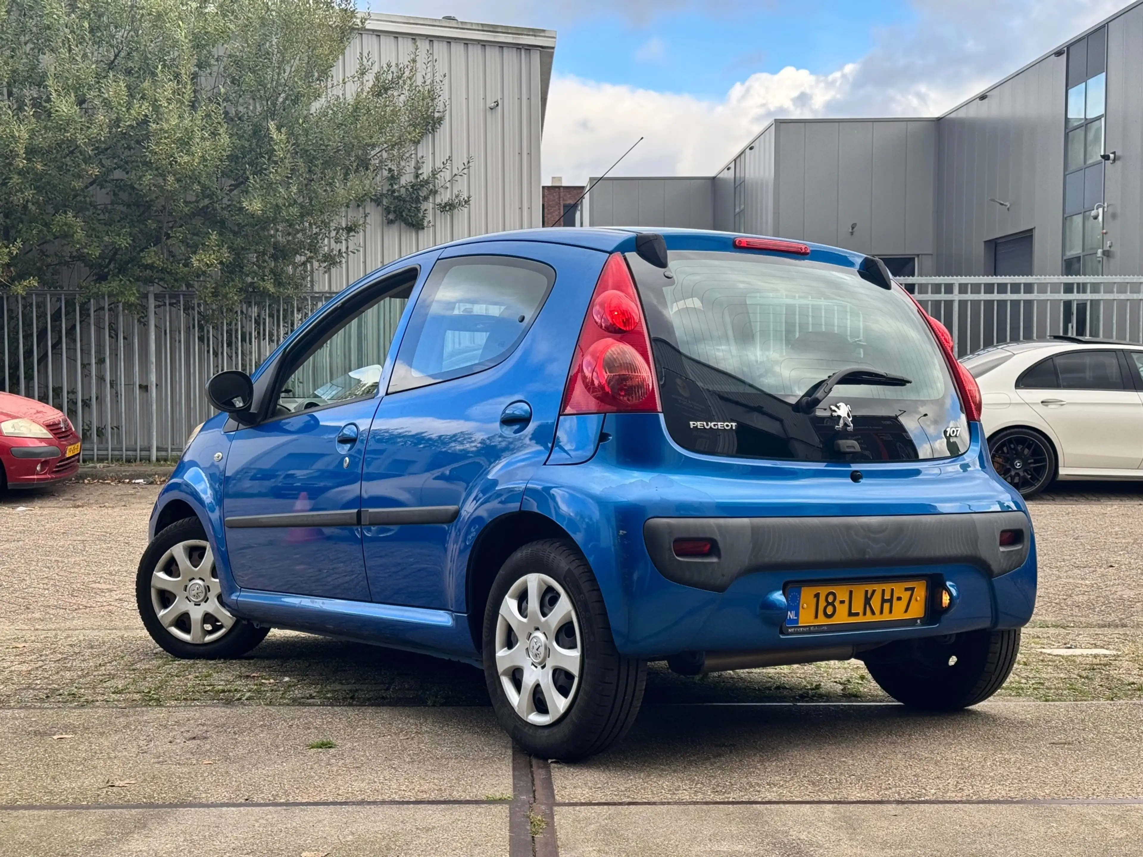Peugeot 107 1.0 | AUTOMAAT | AIRCO | ELEKTRISCHE RAMEN | LAGE — photo 2