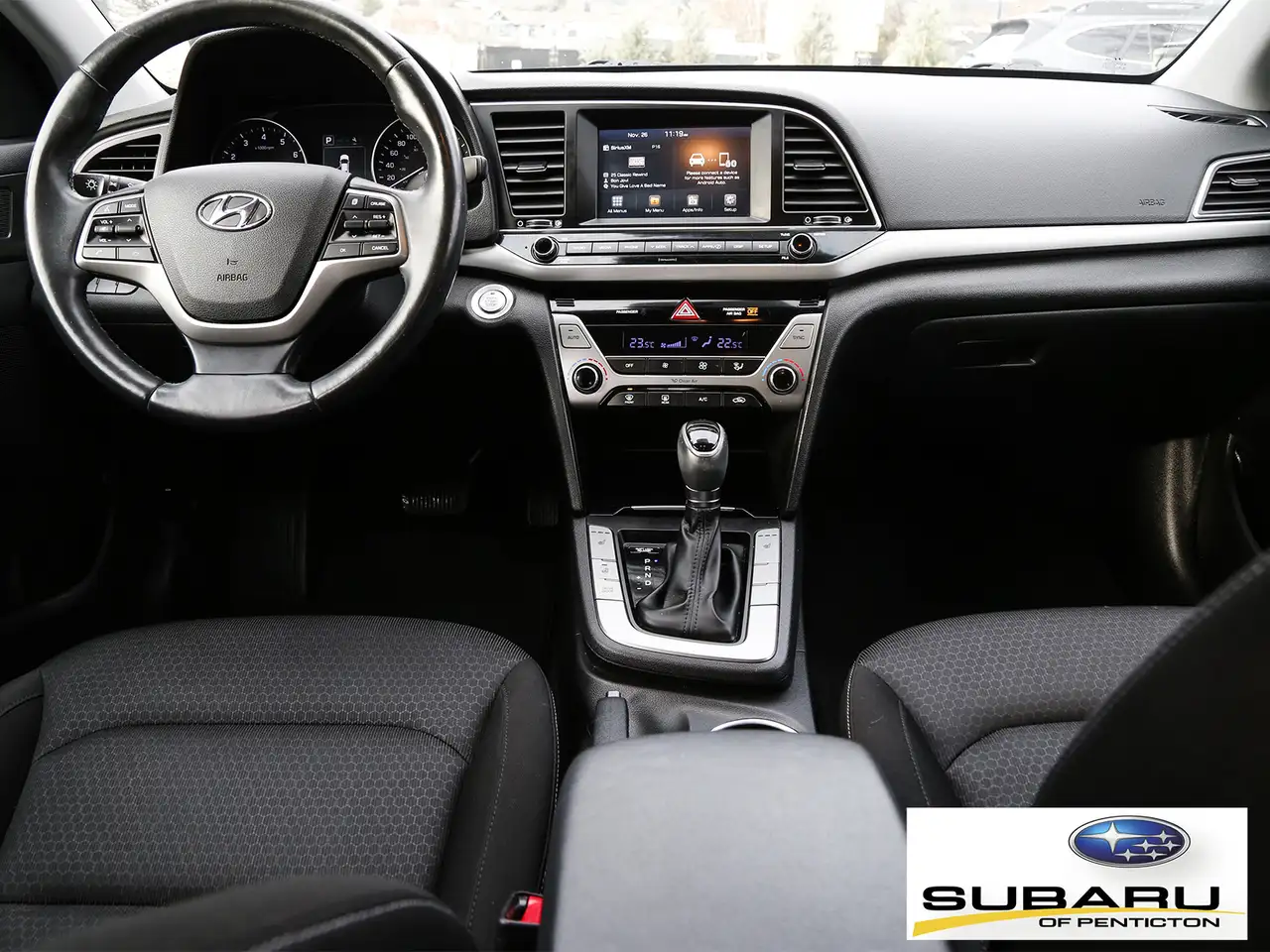 Hyundai ELANTRA снимка Hyundai ELANTRA