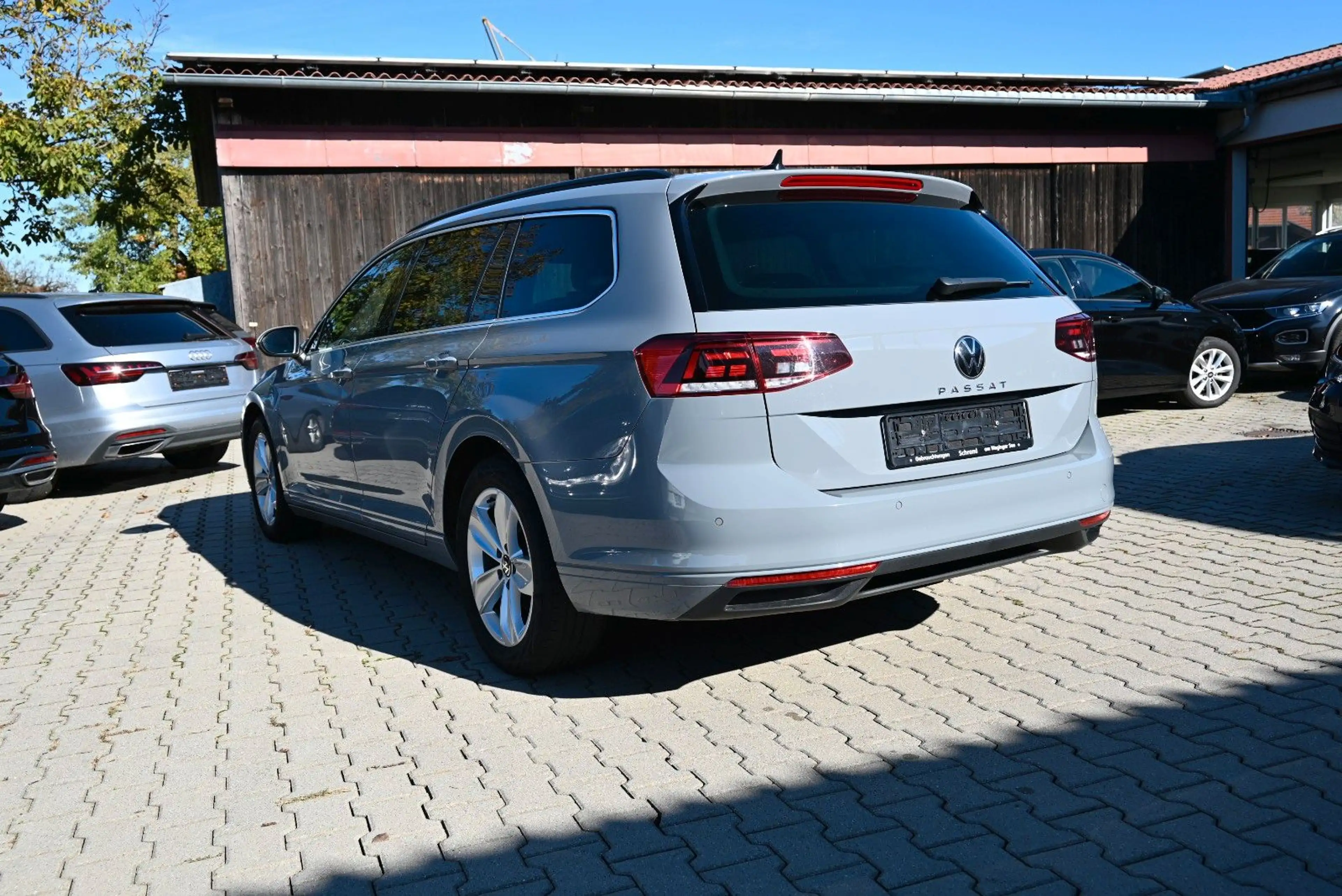 Volkswagen Passat Variant Business/Virtual/Apple/ACC/Sports — photo 10