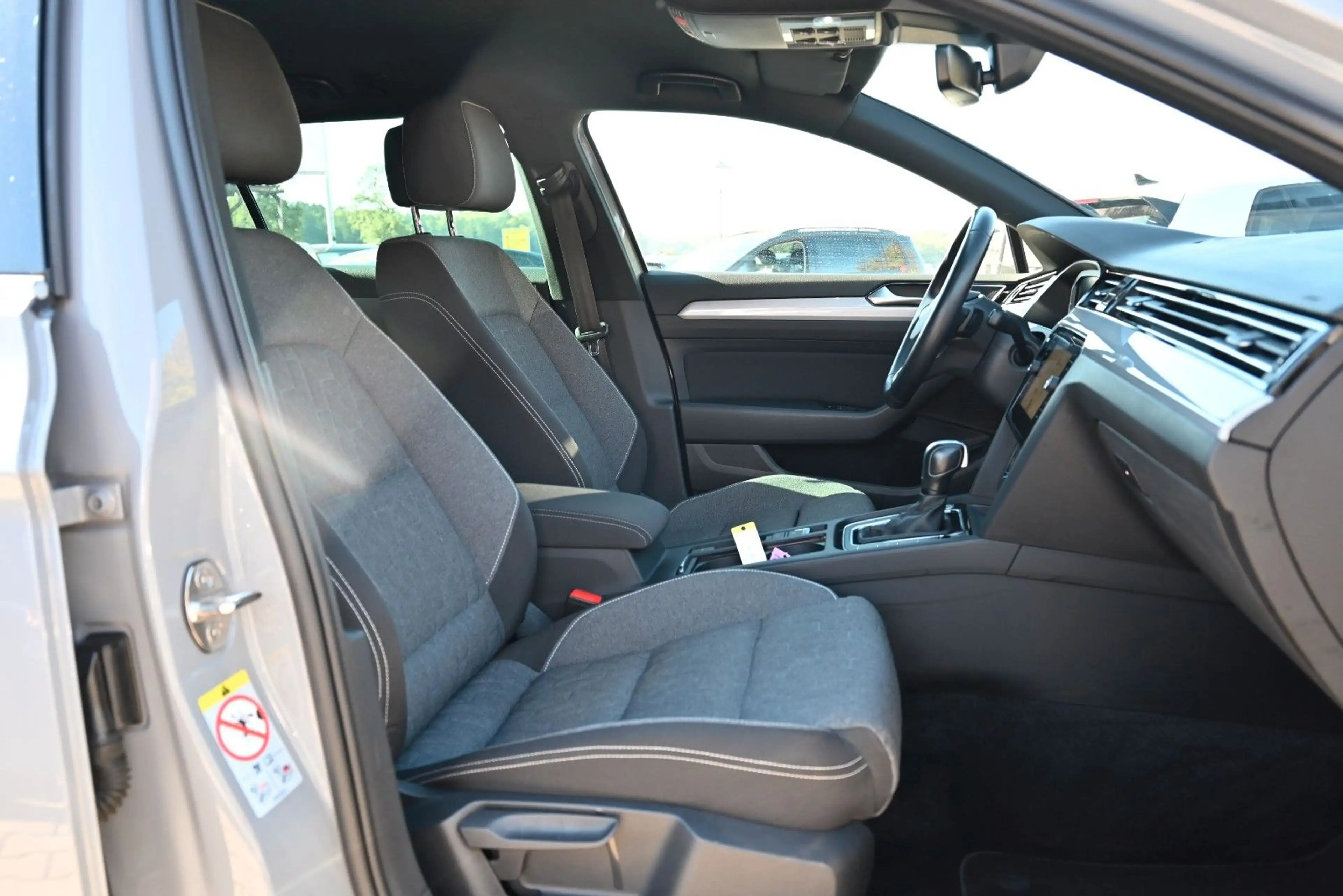 Volkswagen Passat Variant Business/Virtual/Apple/ACC/Sports — photo 14