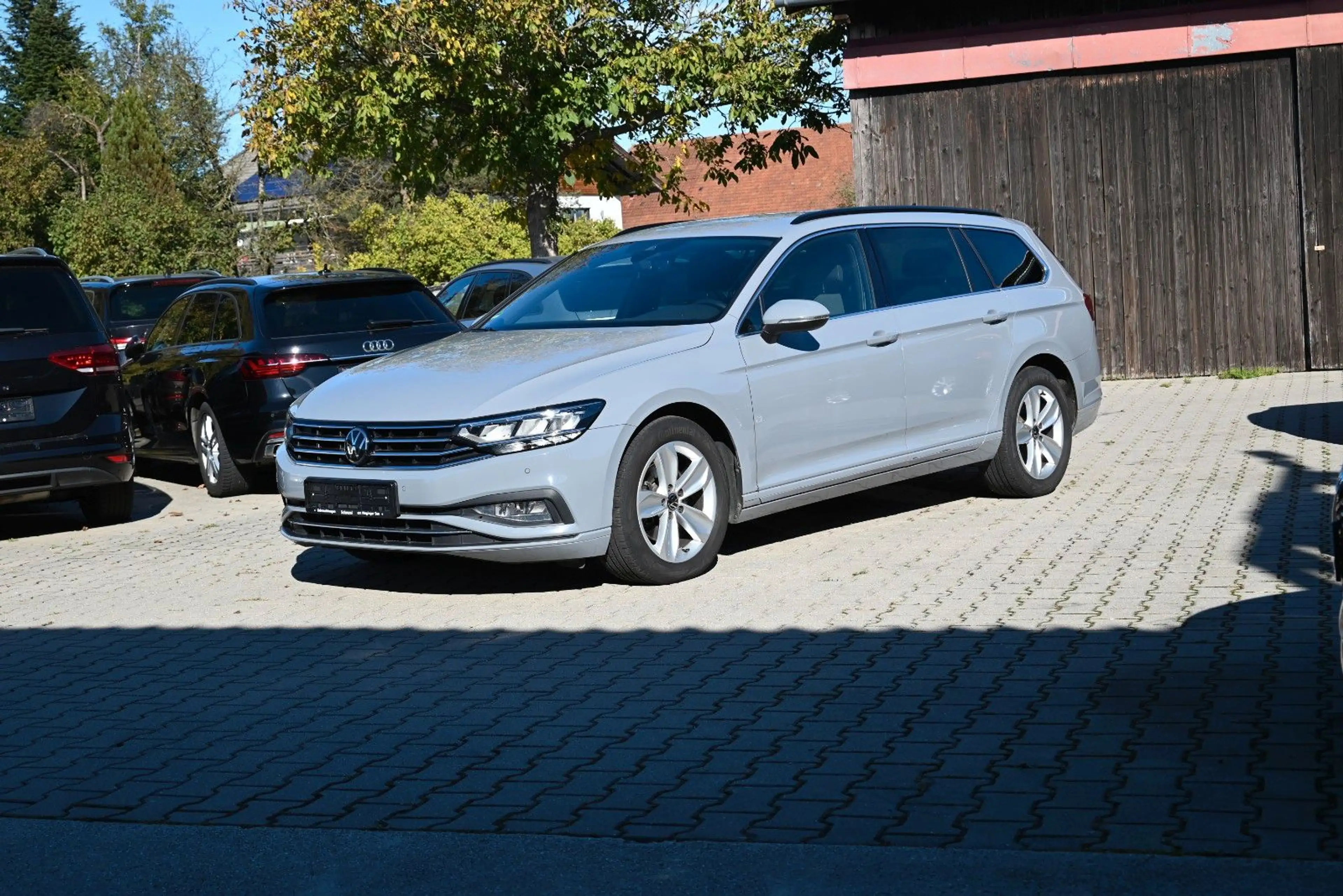 Volkswagen Passat Variant Business/Virtual/Apple/ACC/Sports — photo 2