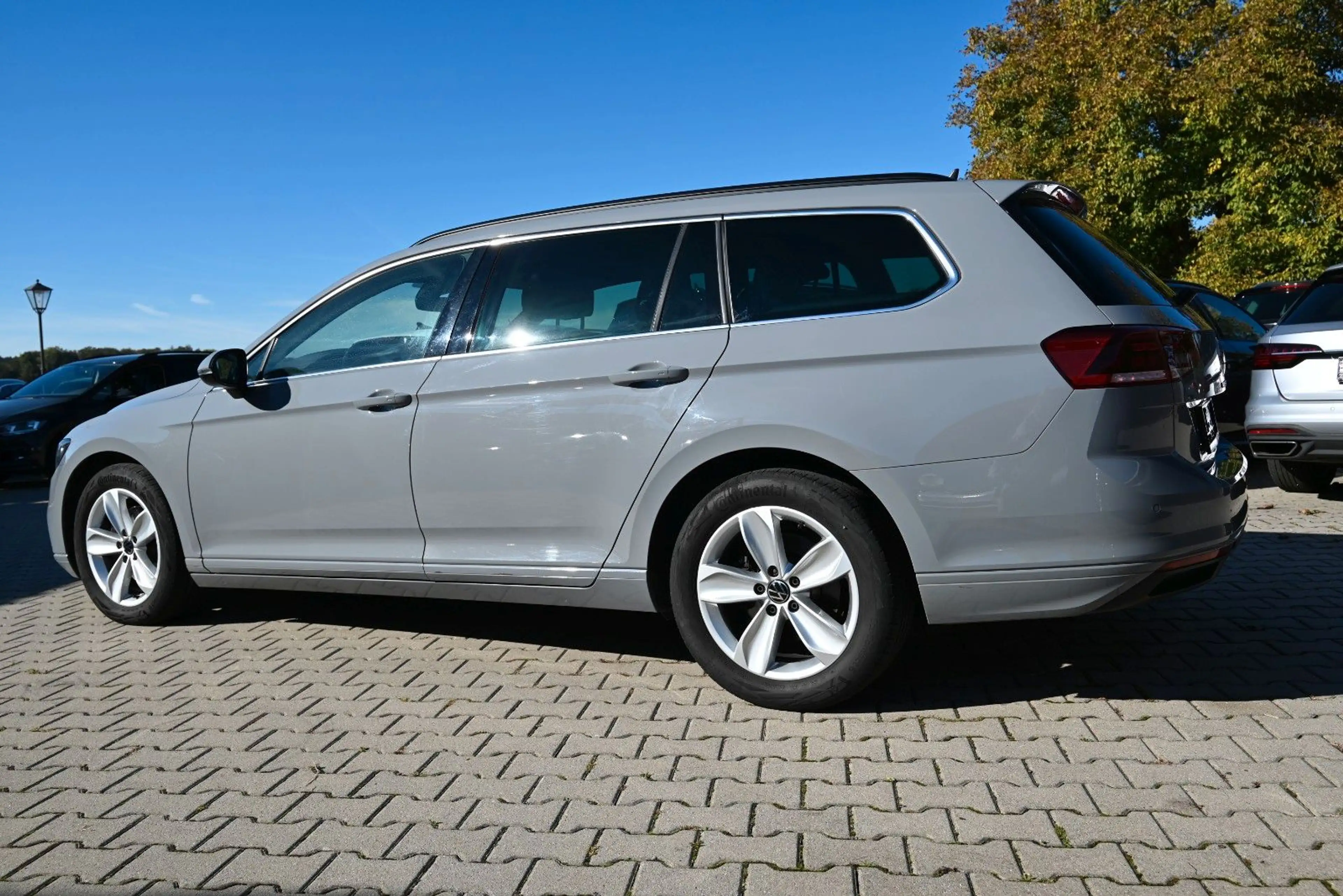 Volkswagen Passat Variant Business/Virtual/Apple/ACC/Sports — photo 8
