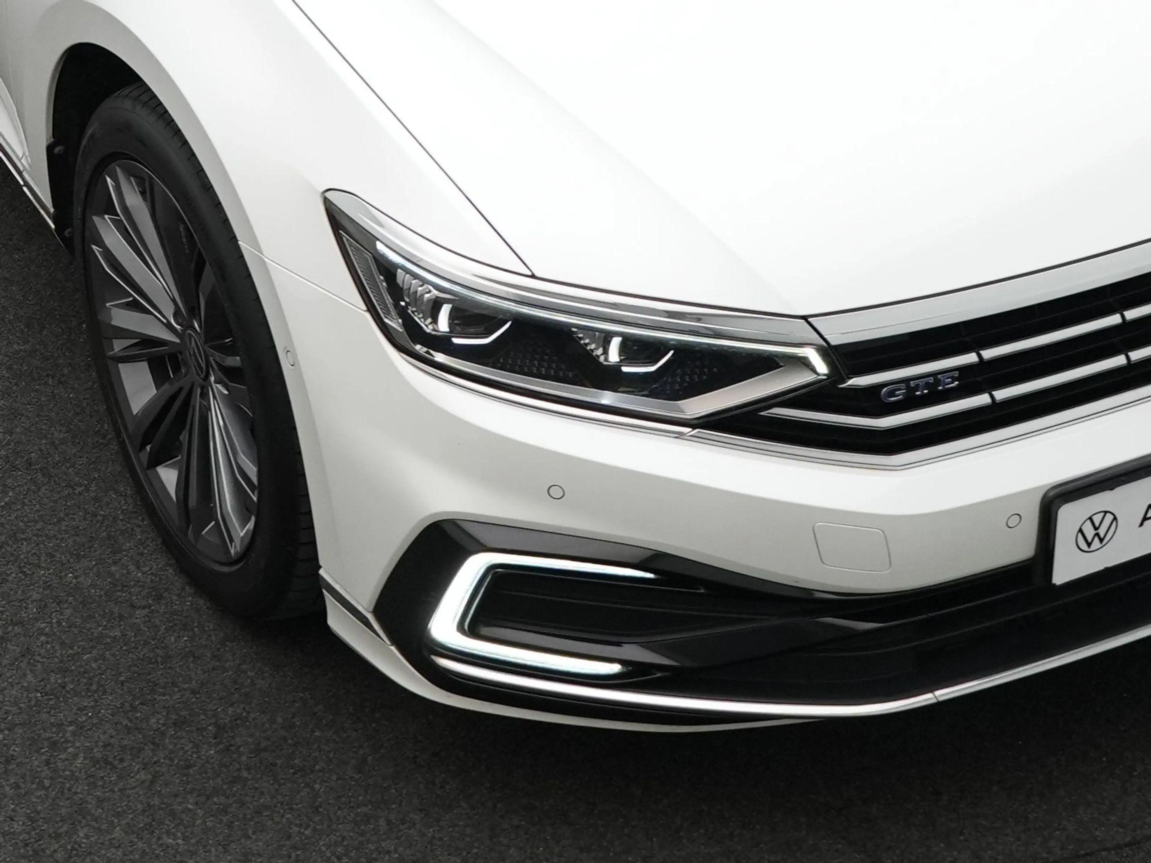 Volkswagen Passat Variant 1.4 TSI 218pk PHEV GTE Business | Adaptive Cruise — photo 15