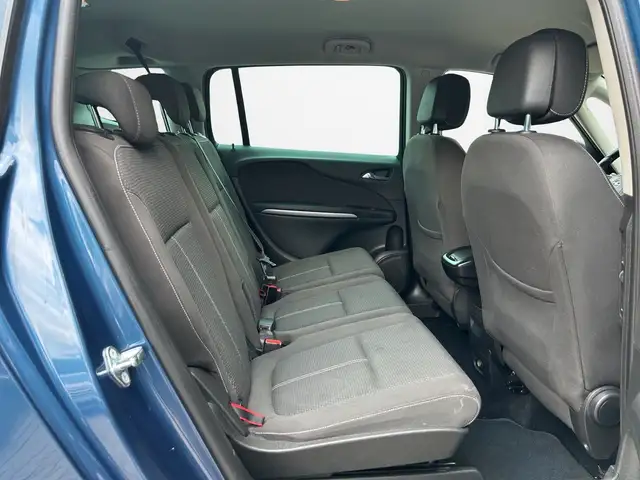 Opel Zafira Tourer view 14