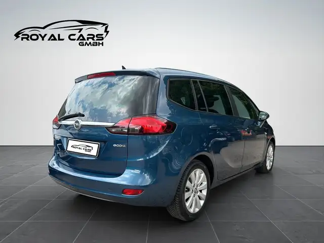 Opel Zafira Tourer view 7