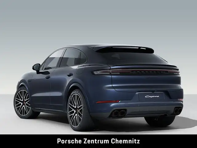 Porsche Cayenne view 3