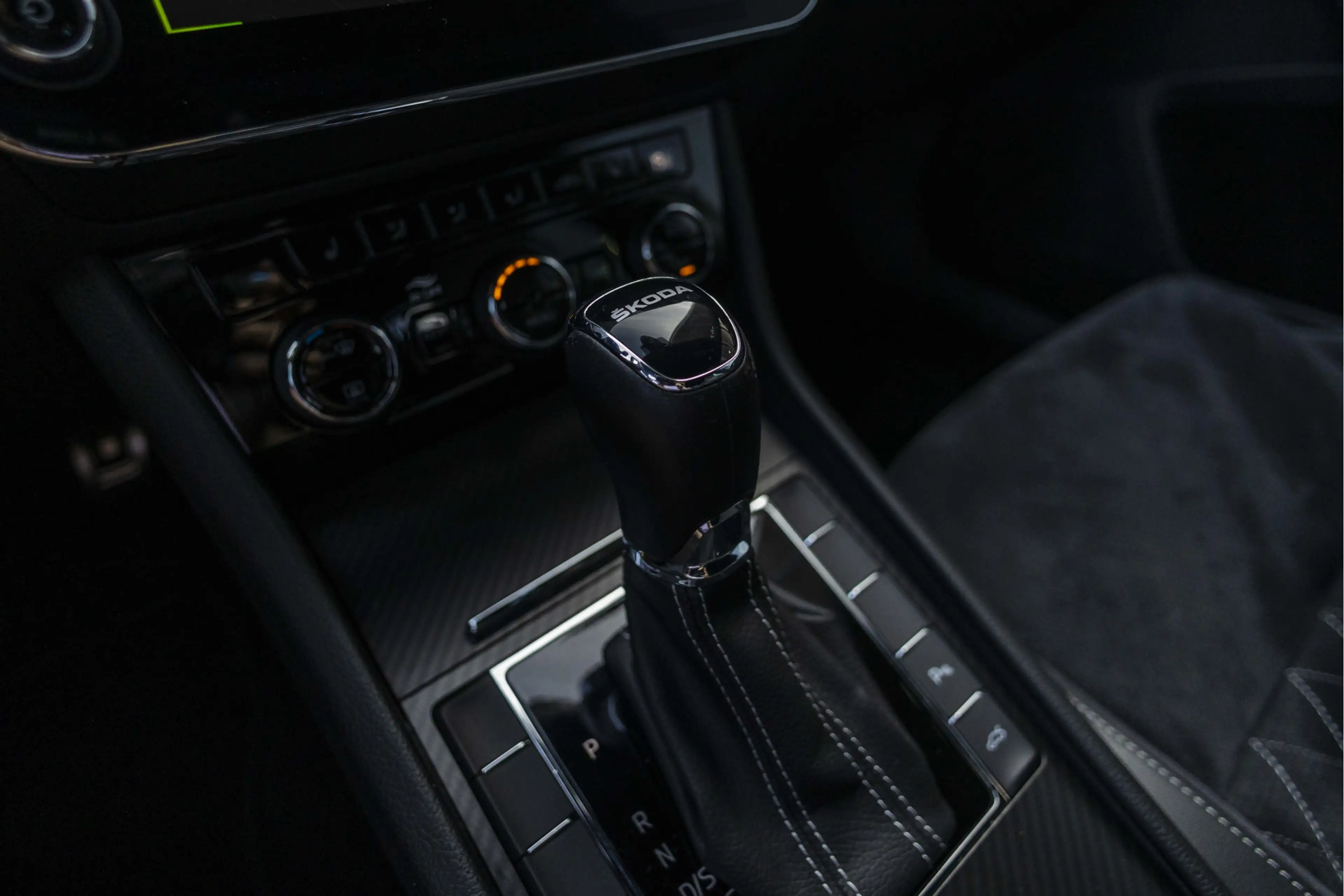 Skoda Superb Combi 1.5 TSI ACT Sportline | Memory | Camera | AC — photo 23