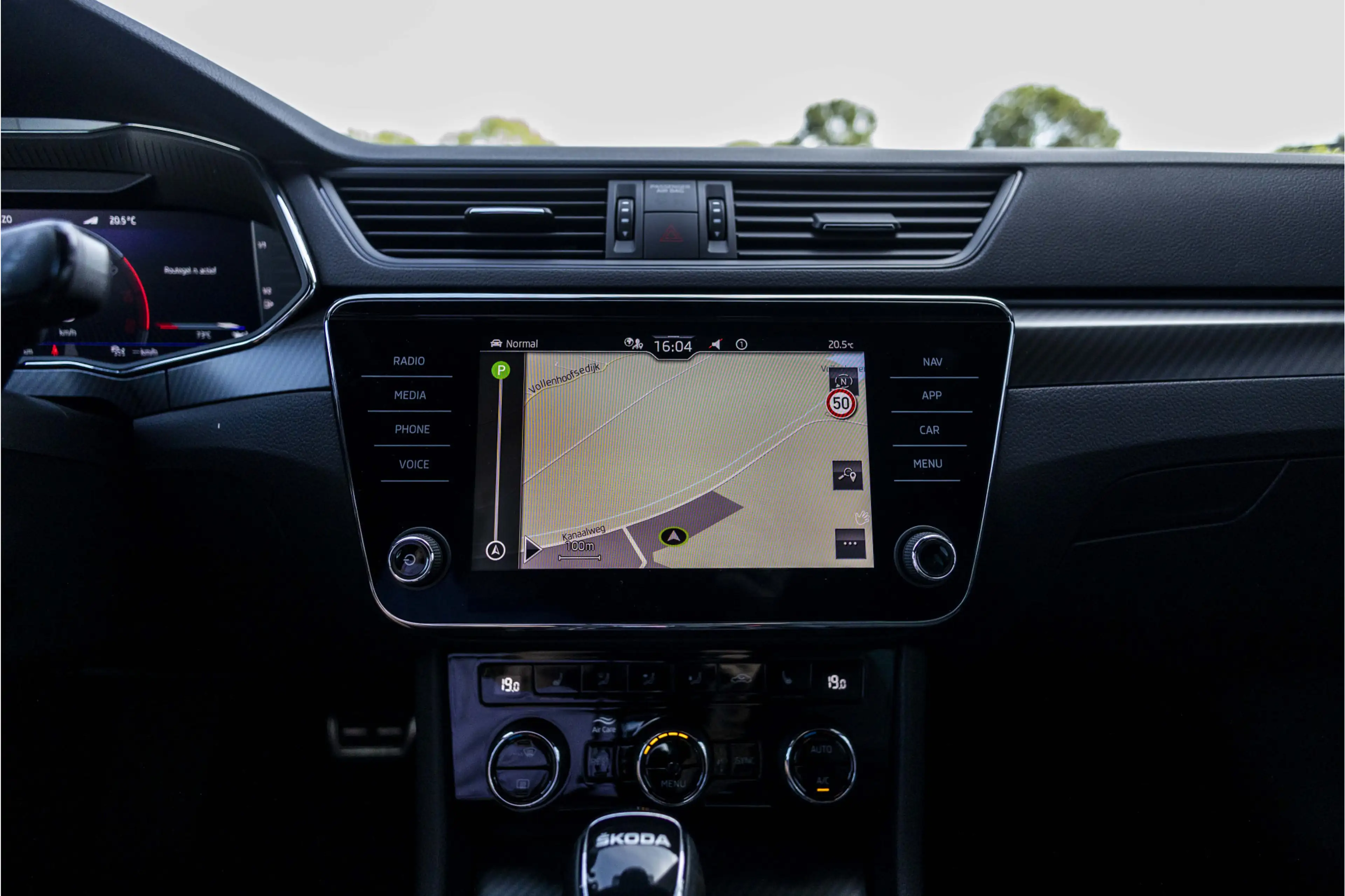 Skoda Superb Combi 1.5 TSI ACT Sportline | Memory | Camera | AC — photo 29