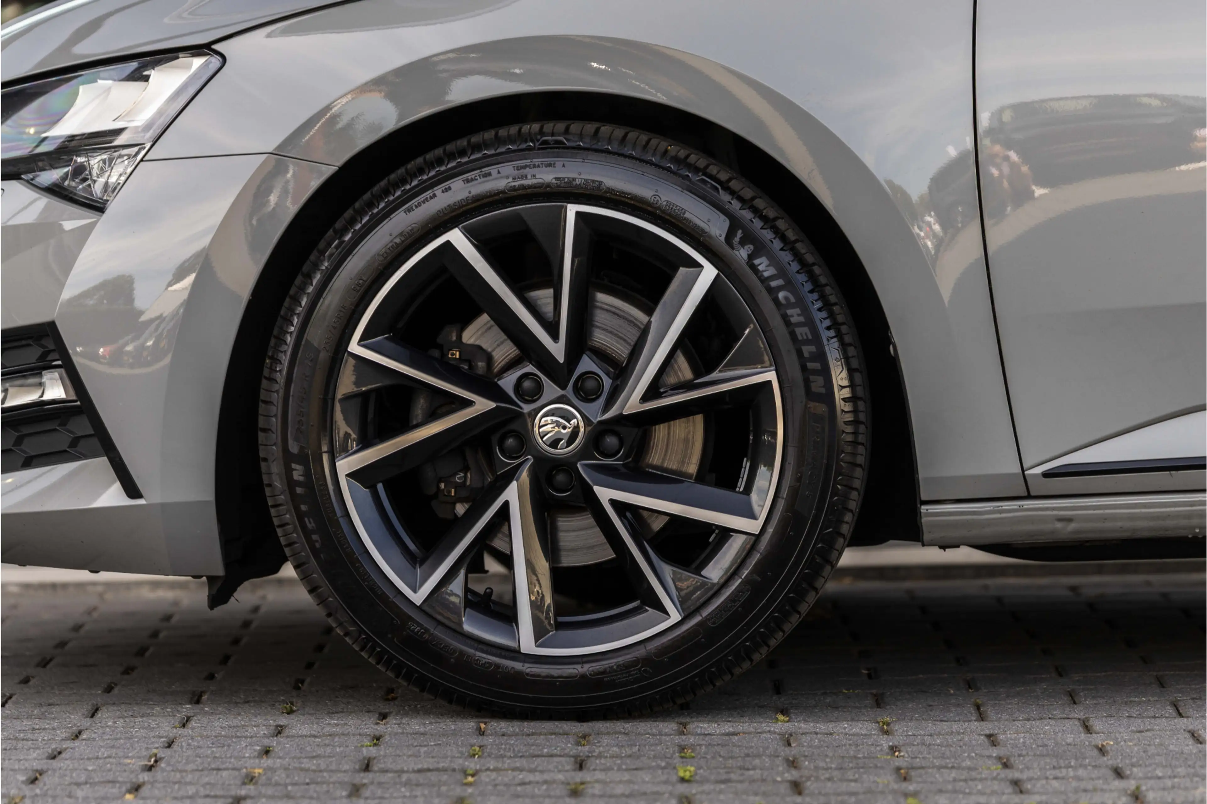 Skoda Superb Combi 1.5 TSI ACT Sportline | Memory | Camera | AC — photo 18