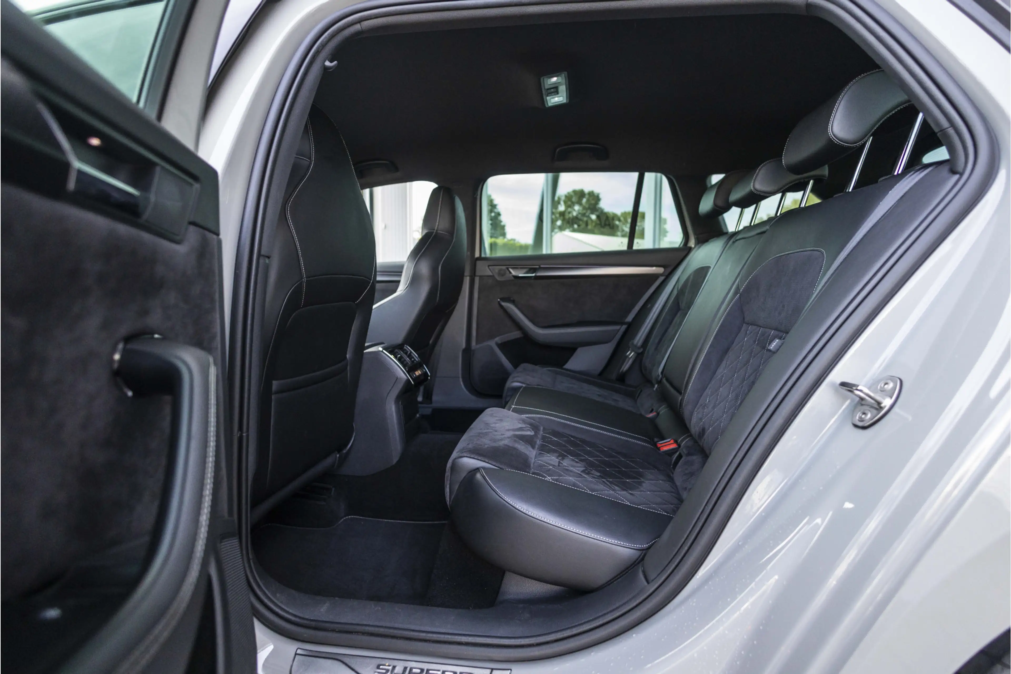 Skoda Superb Combi 1.5 TSI ACT Sportline | Memory | Camera | AC — photo 10