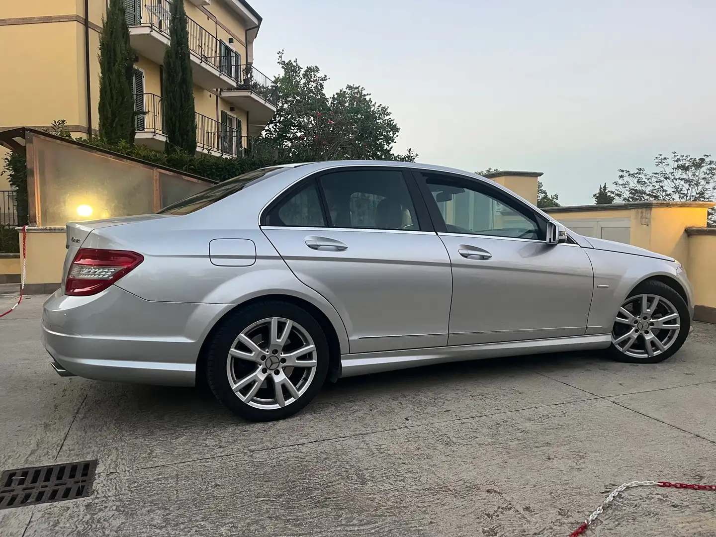 Mercedes-Benz C 320 Classe C 320 Cdi AMG 4matic Stříbrná - 2