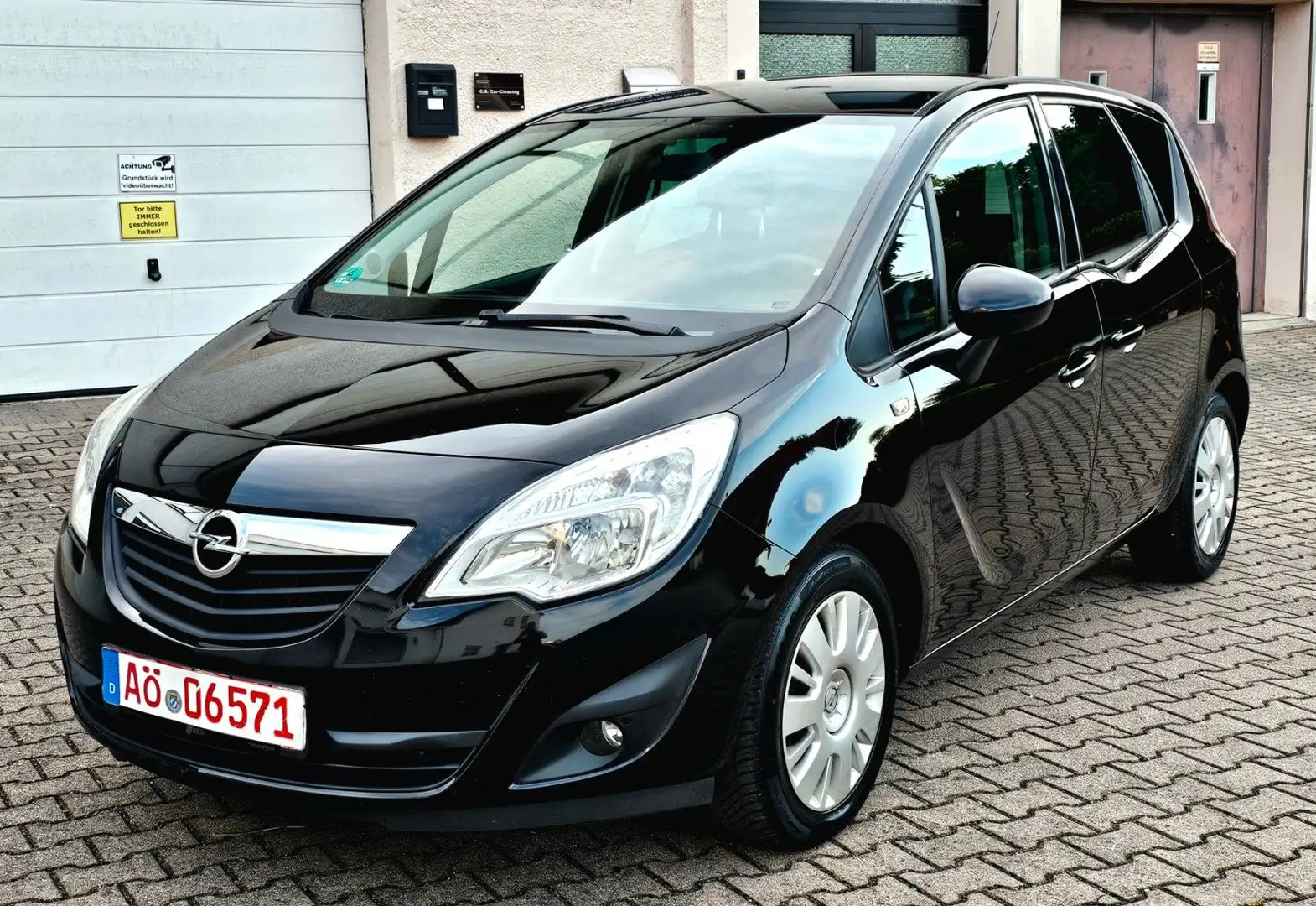 Opel Meriva B 1.7 CDTI TÜV / SERVICE / INSPEKTION NEU Zwart - 1