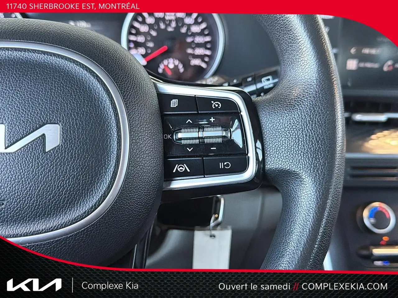 Kia Carnival снимка Kia Carnival