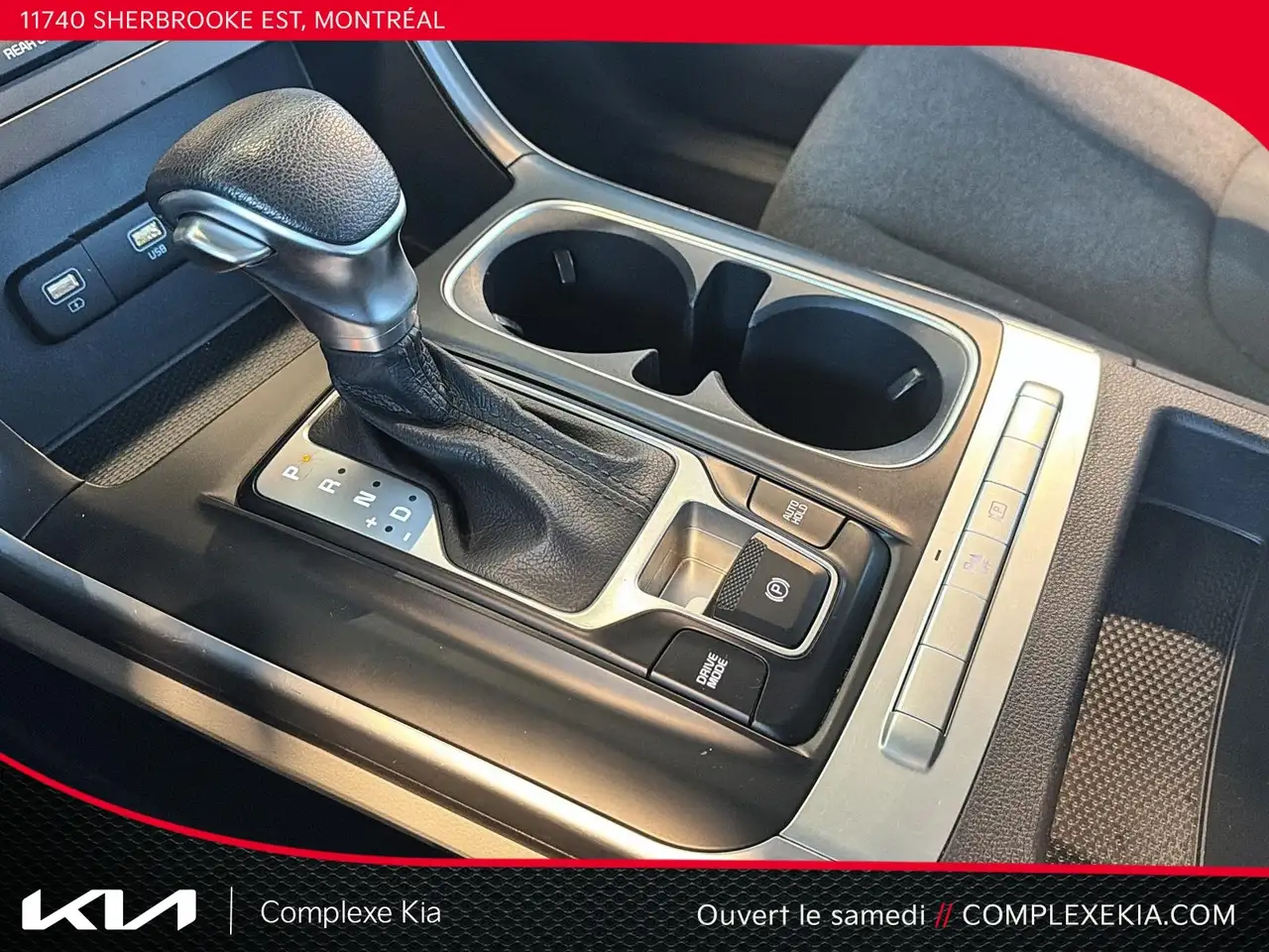 Kia Carnival снимка Kia Carnival