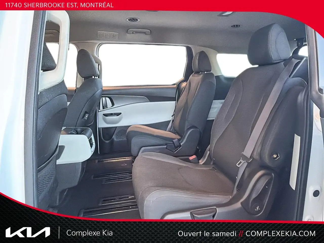 Kia Carnival снимка Kia Carnival