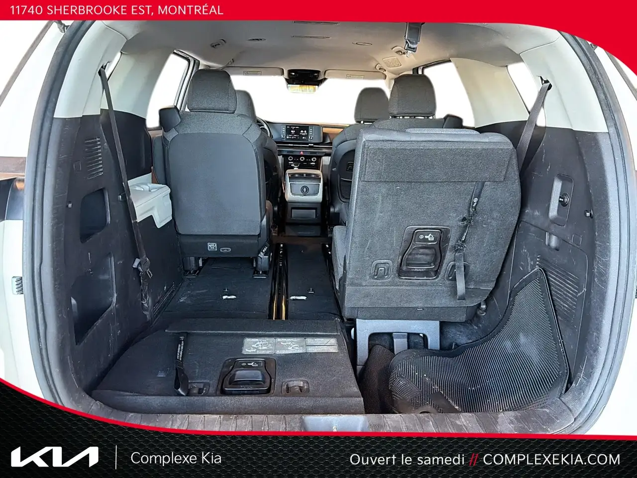 Kia Carnival снимка Kia Carnival