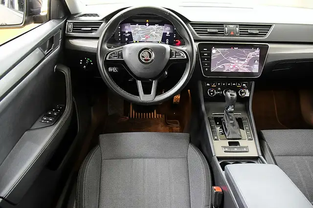 Skoda Superb view 2