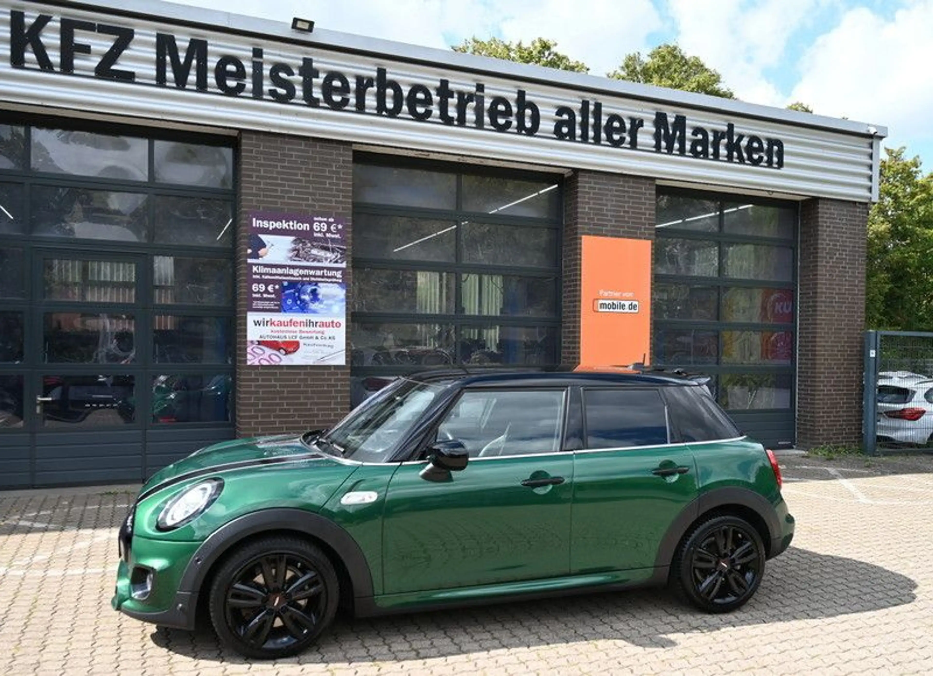 MINI Cooper S John Cooper Works Navi Alcantara — photo 3