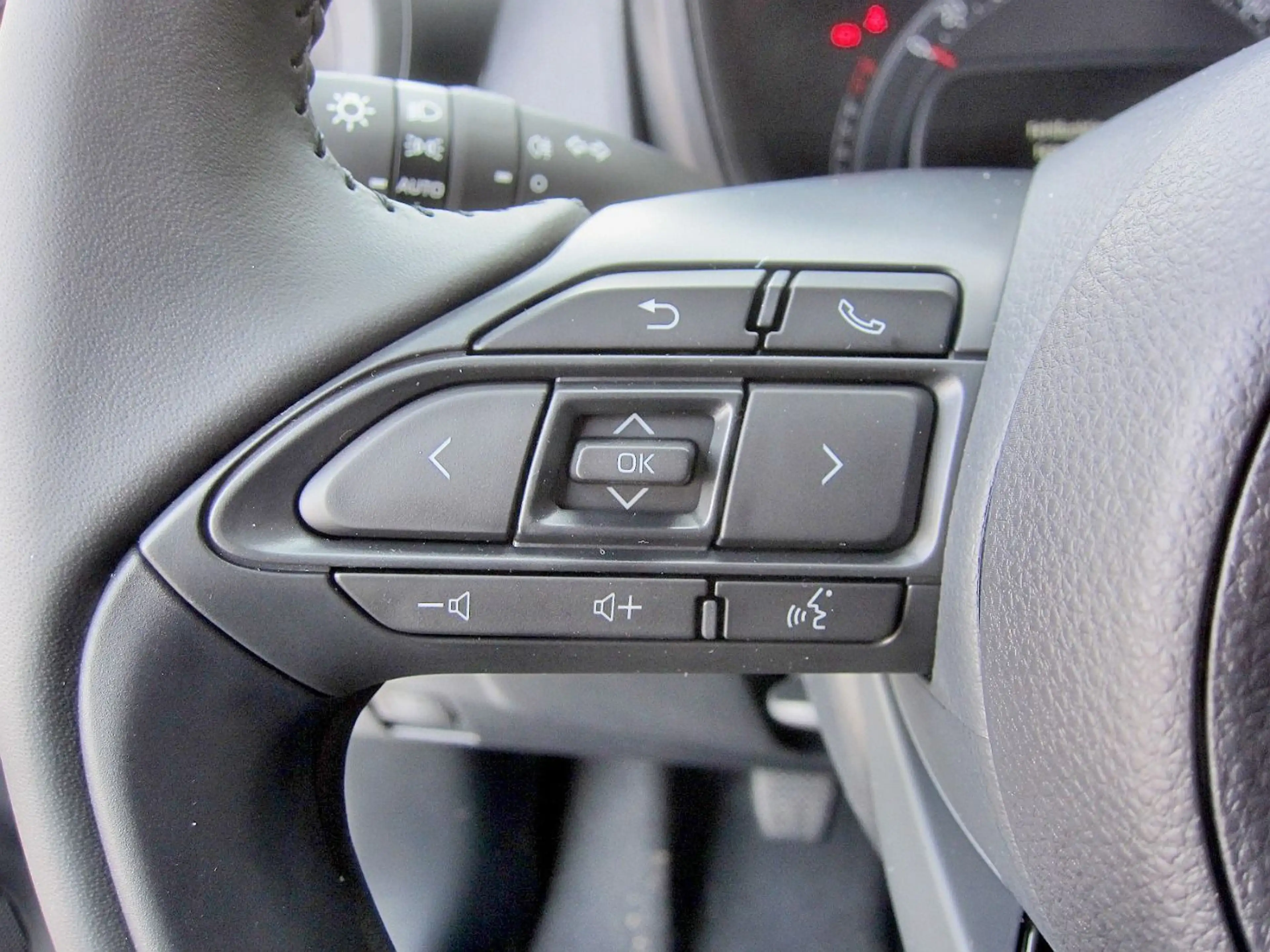 Toyota Aygo 1.0 Business Edition ACC+SHZ+Kam.+SpurH — photo 12